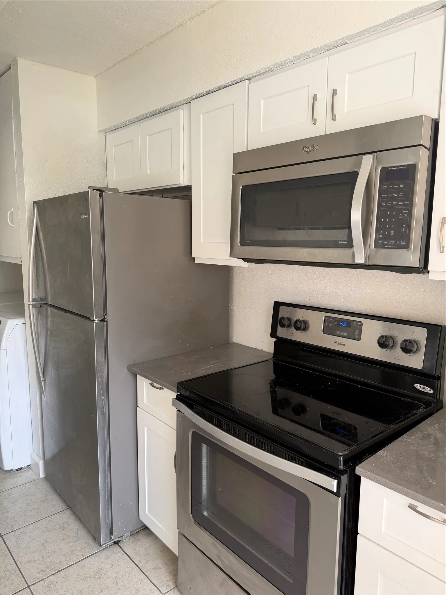 Townhouse For Rent in Dallas County , 536 Valley Park Drive, Garland, Texas 75043, 4 Bedroom, 3 Bathroom, 2 Garage spaces, 1,410 Sqft, built in 1973, mls#21397295, Real Estate Agent in Garland, Homes For Rent in Dallas county, Homes For Rent in Garland, Realtor in Garland Texas, Real Estate Brokerage Independent Realty Texas, Luminita Cordes Realtor