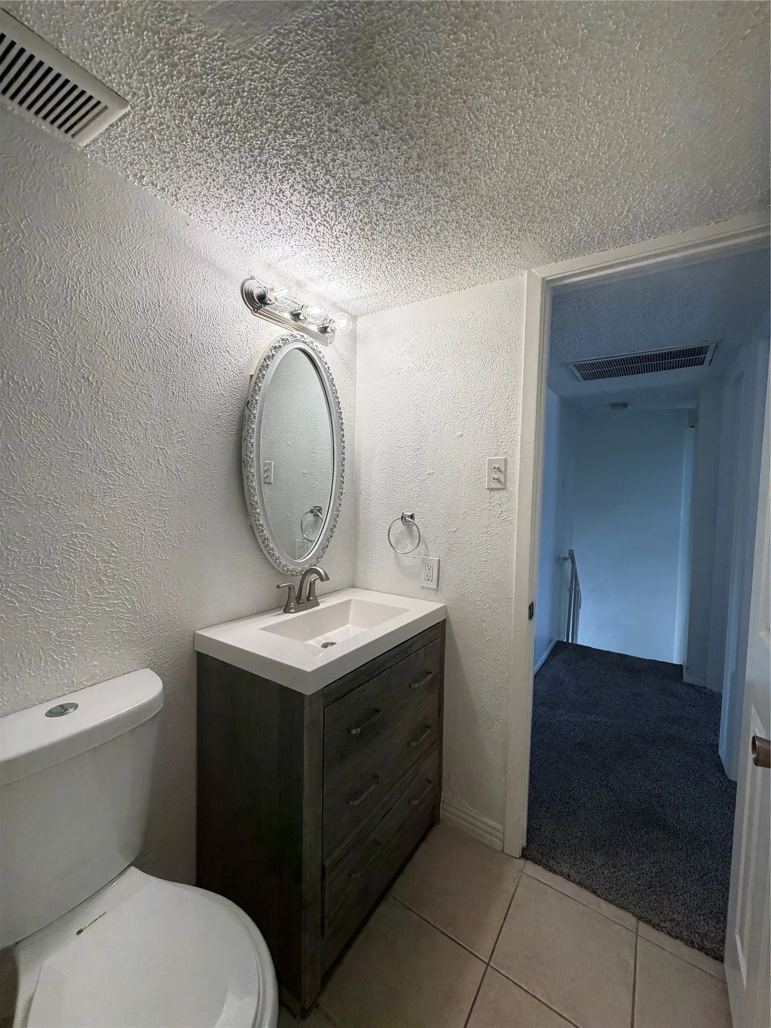 Townhouse For Rent in Dallas County , 536 Valley Park Drive, Garland, Texas 75043, 4 Bedroom, 3 Bathroom, 2 Garage spaces, 1,410 Sqft, built in 1973, mls#21397295, Real Estate Agent in Garland, Homes For Rent in Dallas county, Homes For Rent in Garland, Realtor in Garland Texas, Real Estate Brokerage Independent Realty Texas, Luminita Cordes Realtor