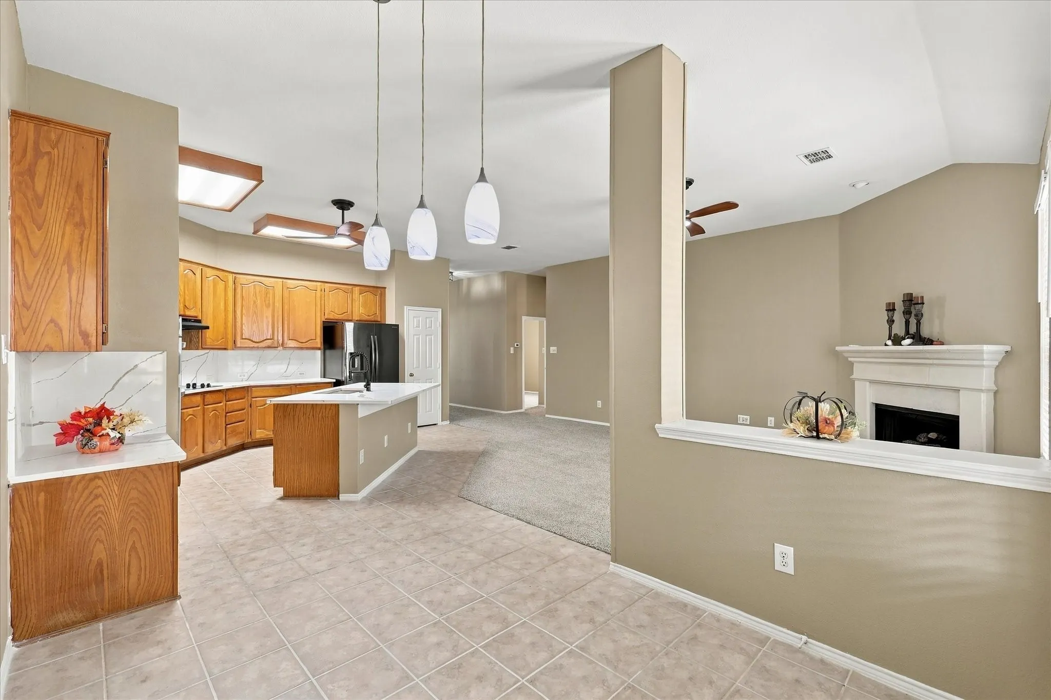 Single Family Residence For Sale in Denton County , 304 Patricia Lane, Highland Village, Texas 75077, 4 Bedroom, 3 Bathroom, 2 Garage spaces, 3,012 Sqft, built in 1997, mls#21397297, Real Estate Agent in Highland Village, Homes For Sale in Denton county, Homes For Sale in Highland Village, Realtor in Highland Village Texas, Real Estate Brokerage Independent Realty Texas, Luminita Cordes Realtor