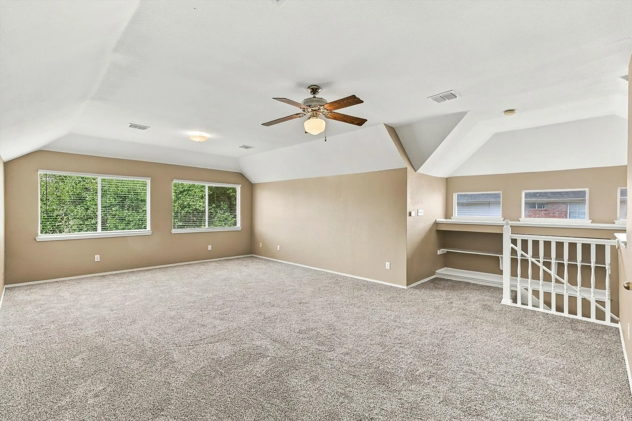 Bonus Flex Room upstairs