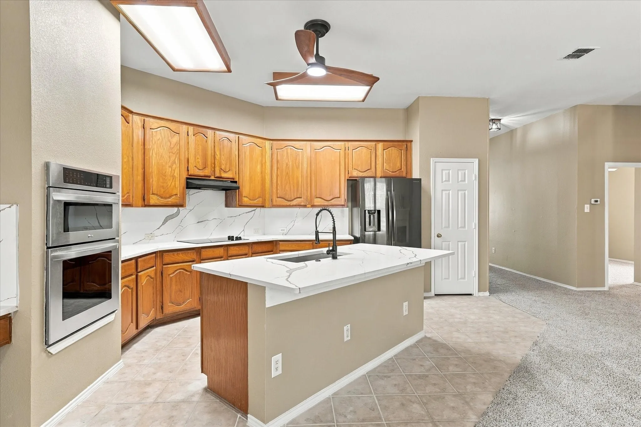 Single Family Residence For Sale in Denton County , 304 Patricia Lane, Highland Village, Texas 75077, 4 Bedroom, 3 Bathroom, 2 Garage spaces, 3,012 Sqft, built in 1997, mls#21397297, Real Estate Agent in Highland Village, Homes For Sale in Denton county, Homes For Sale in Highland Village, Realtor in Highland Village Texas, Real Estate Brokerage Independent Realty Texas, Luminita Cordes Realtor