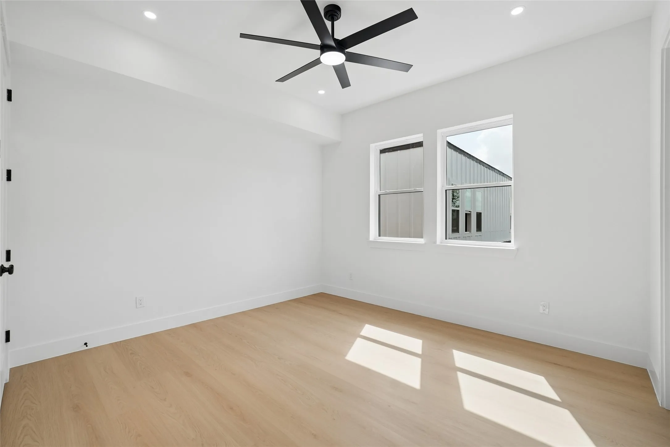 Single Family Residence For Sale in Dallas County , 1825 Pollard Street, Dallas, Texas 75208, 4 Bedroom, 4 Bathroom, 2 Garage spaces, 2,898 Sqft, built in 2026, mls#21397298, Real Estate Agent in Dallas, Homes For Sale in Dallas county, Homes For Sale in Dallas, Realtor in Dallas Texas, Real Estate Brokerage Independent Realty Texas, Luminita Cordes Realtor
