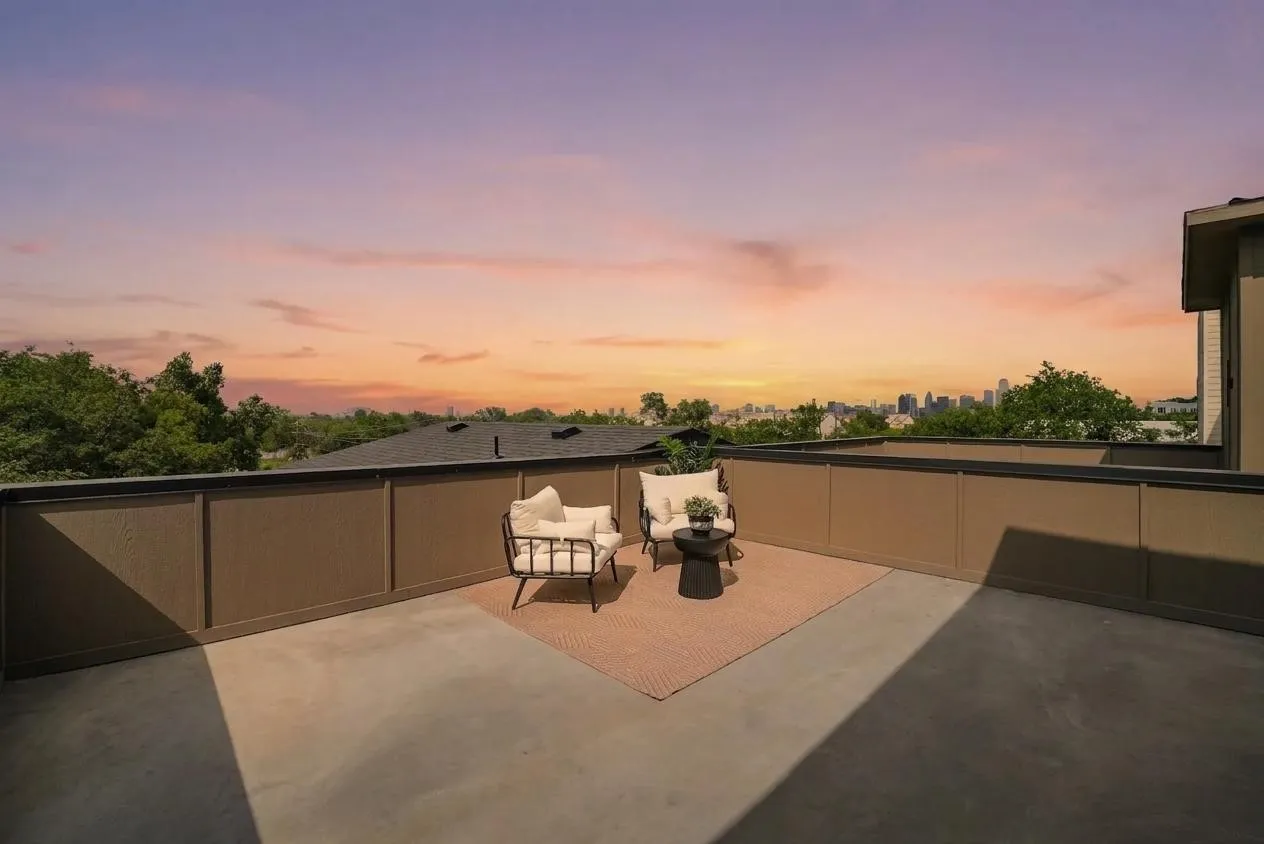 Single Family Residence For Sale in Dallas County , 1825 Pollard Street, Dallas, Texas 75208, 4 Bedroom, 4 Bathroom, 2 Garage spaces, 2,898 Sqft, built in 2026, mls#21397298, Real Estate Agent in Dallas, Homes For Sale in Dallas county, Homes For Sale in Dallas, Realtor in Dallas Texas, Real Estate Brokerage Independent Realty Texas, Luminita Cordes Realtor
