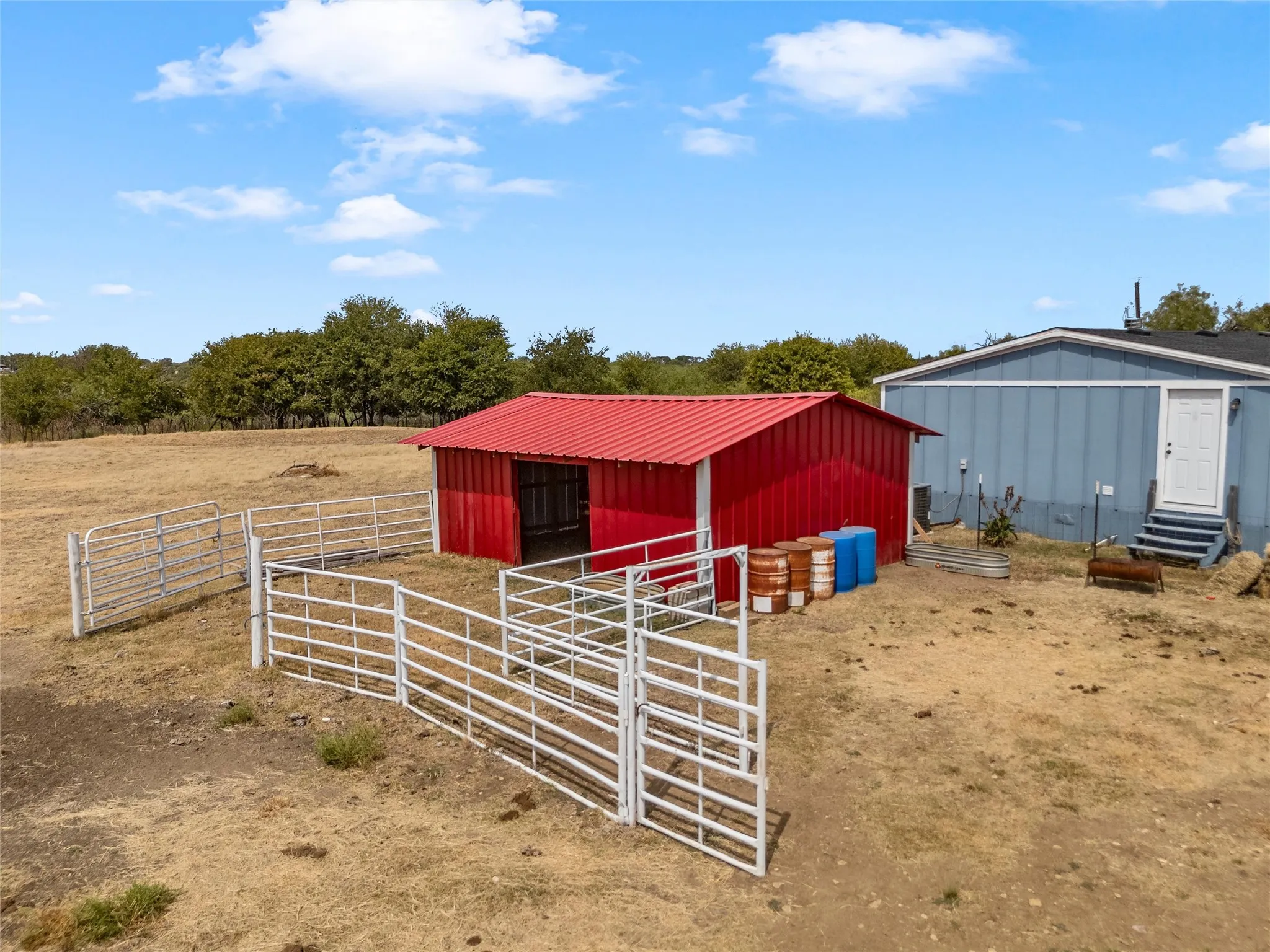 Manufactured Home For Sale in Mc Lennan County , 9312 S Lone Star Parkway, Moody, Texas 76557, 3 Bedroom, 2 Bathroom, 3 Garage spaces, 1,680 Sqft, built in 1991, mls#21397286, Real Estate Agent in Moody, Homes For Sale in Mc Lennan county, Homes For Sale in Moody, Realtor in Moody Texas, Real Estate Brokerage Independent Realty Texas, Luminita Cordes Realtor
