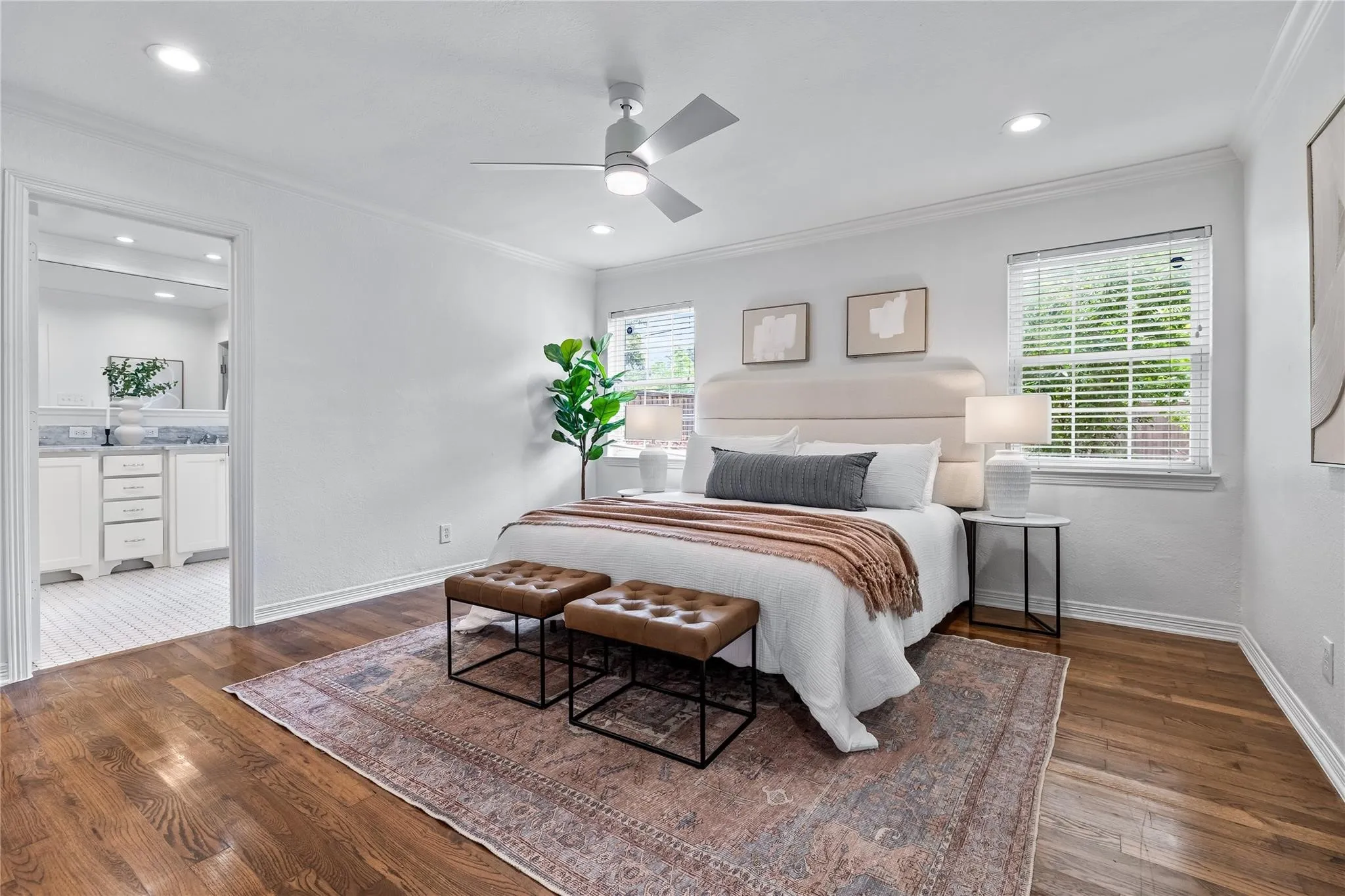 Single Family Residence For Rent in Dallas County , 5018 Wateka Drive, Dallas, Texas 75209, 2 Bedroom, 2 Bathroom, 2 Garage spaces, 1,412 Sqft, built in 1946, mls#21397305, Real Estate Agent in Dallas, Homes For Rent in Dallas county, Homes For Rent in Dallas, Realtor in Dallas Texas, Real Estate Brokerage Independent Realty Texas, Luminita Cordes Realtor