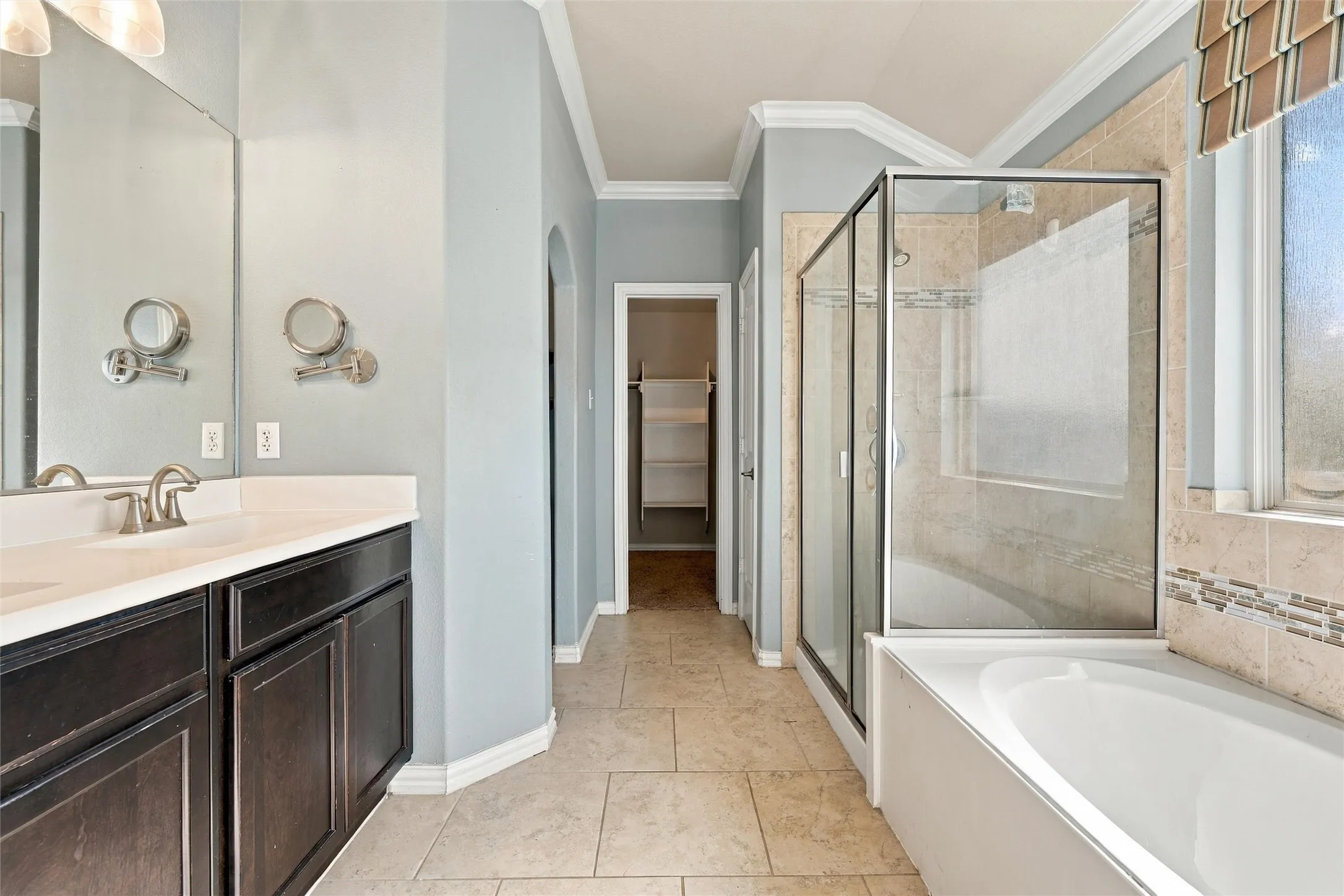 Single Family Residence For Sale in Mc Lennan County , 112 Oak Meadow Trail, Waco, Texas 76657, 4 Bedroom, 3 Bathroom, 2 Garage spaces, 2,271 Sqft, built in 2013, mls#21397135, Real Estate Agent in Waco, Homes For Sale in Mc Lennan county, Homes For Sale in Waco, Realtor in Waco Texas, Real Estate Brokerage Independent Realty Texas, Luminita Cordes Realtor