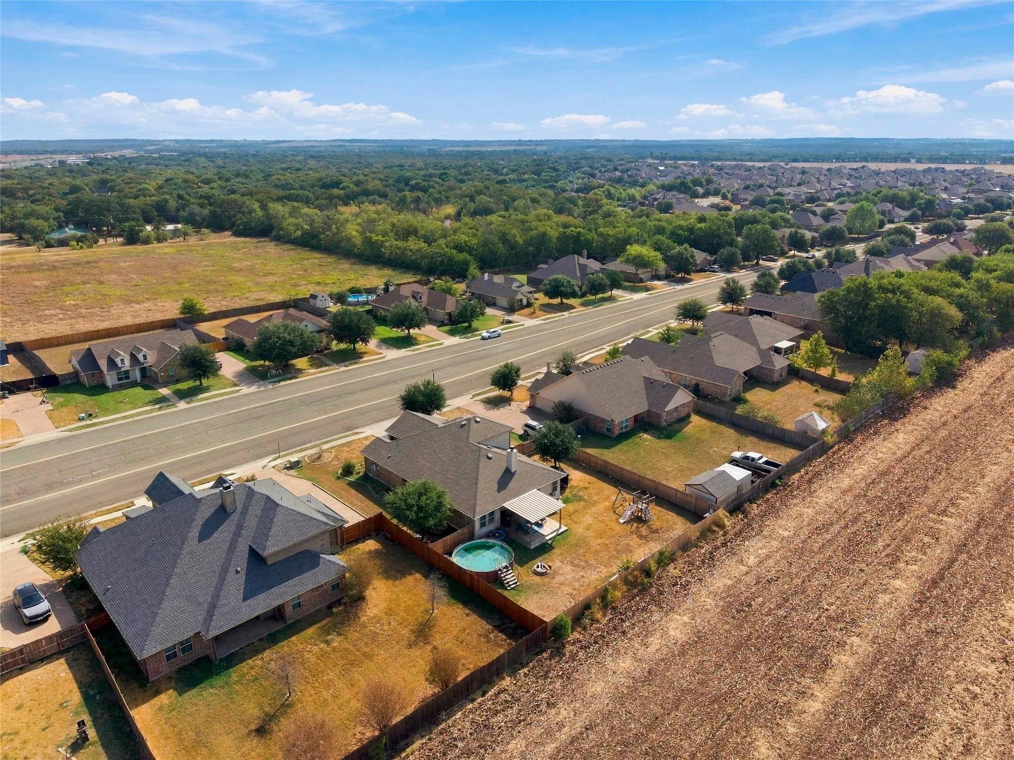 Single Family Residence For Sale in Mc Lennan County , 112 Oak Meadow Trail, Waco, Texas 76657, 4 Bedroom, 3 Bathroom, 2 Garage spaces, 2,271 Sqft, built in 2013, mls#21397135, Real Estate Agent in Waco, Homes For Sale in Mc Lennan county, Homes For Sale in Waco, Realtor in Waco Texas, Real Estate Brokerage Independent Realty Texas, Luminita Cordes Realtor
