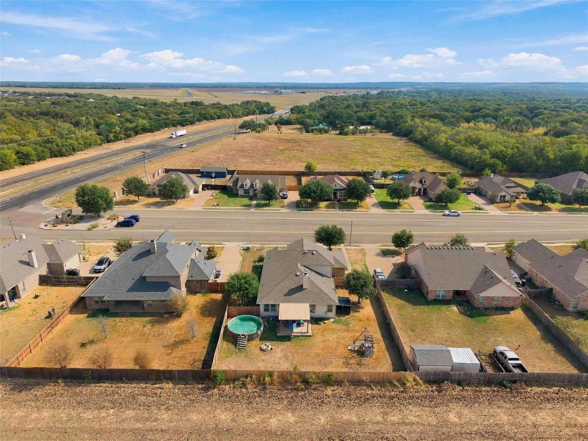 Single Family Residence For Sale in Mc Lennan County , 112 Oak Meadow Trail, Waco, Texas 76657, 4 Bedroom, 3 Bathroom, 2 Garage spaces, 2,271 Sqft, built in 2013, mls#21397135, Real Estate Agent in Waco, Homes For Sale in Mc Lennan county, Homes For Sale in Waco, Realtor in Waco Texas, Real Estate Brokerage Independent Realty Texas, Luminita Cordes Realtor