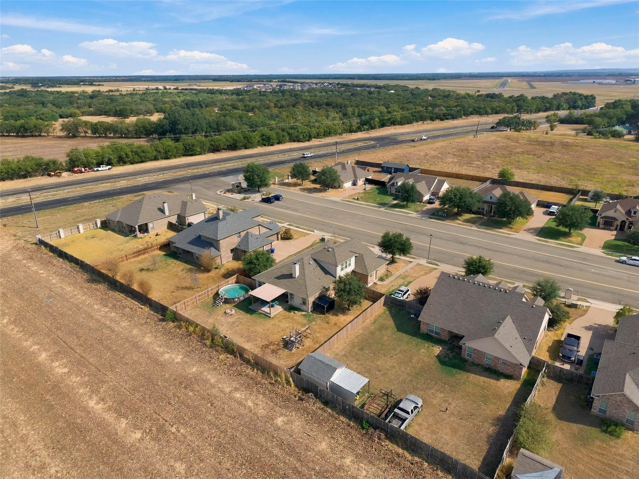Single Family Residence For Sale in Mc Lennan County , 112 Oak Meadow Trail, Waco, Texas 76657, 4 Bedroom, 3 Bathroom, 2 Garage spaces, 2,271 Sqft, built in 2013, mls#21397135, Real Estate Agent in Waco, Homes For Sale in Mc Lennan county, Homes For Sale in Waco, Realtor in Waco Texas, Real Estate Brokerage Independent Realty Texas, Luminita Cordes Realtor
