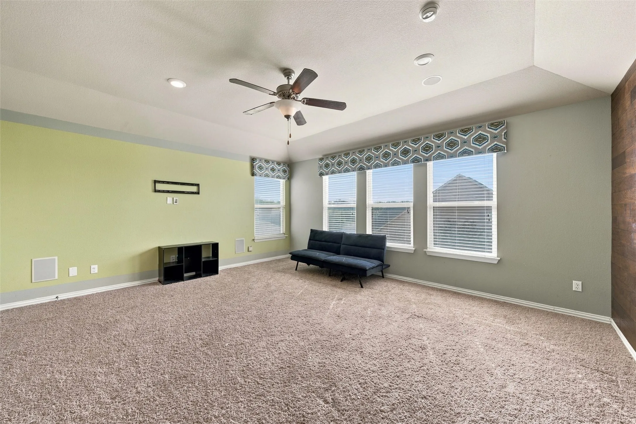 Single Family Residence For Sale in Mc Lennan County , 112 Oak Meadow Trail, Waco, Texas 76657, 4 Bedroom, 3 Bathroom, 2 Garage spaces, 2,271 Sqft, built in 2013, mls#21397135, Real Estate Agent in Waco, Homes For Sale in Mc Lennan county, Homes For Sale in Waco, Realtor in Waco Texas, Real Estate Brokerage Independent Realty Texas, Luminita Cordes Realtor