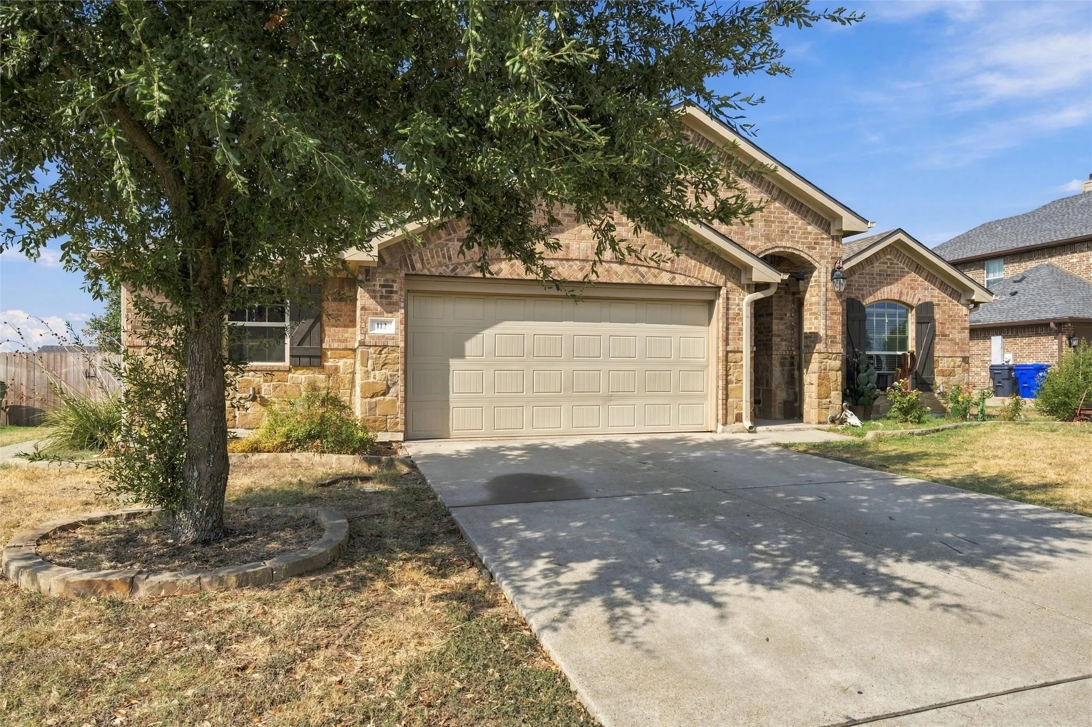 Single Family Residence For Sale in Mc Lennan County , 112 Oak Meadow Trail, Waco, Texas 76657, 4 Bedroom, 3 Bathroom, 2 Garage spaces, 2,271 Sqft, built in 2013, mls#21397135, Real Estate Agent in Waco, Homes For Sale in Mc Lennan county, Homes For Sale in Waco, Realtor in Waco Texas, Real Estate Brokerage Independent Realty Texas, Luminita Cordes Realtor