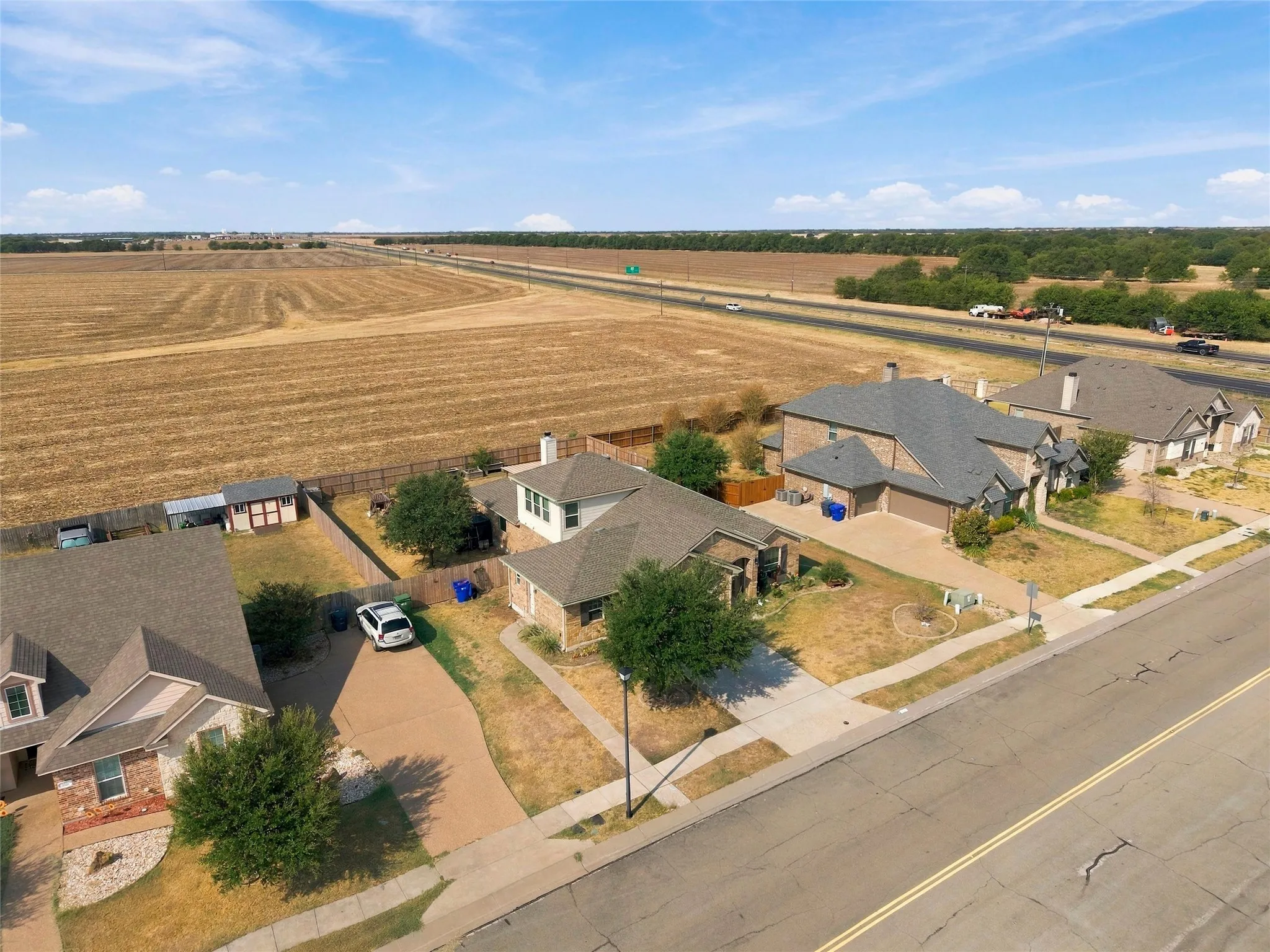 Single Family Residence For Sale in Mc Lennan County , 112 Oak Meadow Trail, Waco, Texas 76657, 4 Bedroom, 3 Bathroom, 2 Garage spaces, 2,271 Sqft, built in 2013, mls#21397135, Real Estate Agent in Waco, Homes For Sale in Mc Lennan county, Homes For Sale in Waco, Realtor in Waco Texas, Real Estate Brokerage Independent Realty Texas, Luminita Cordes Realtor