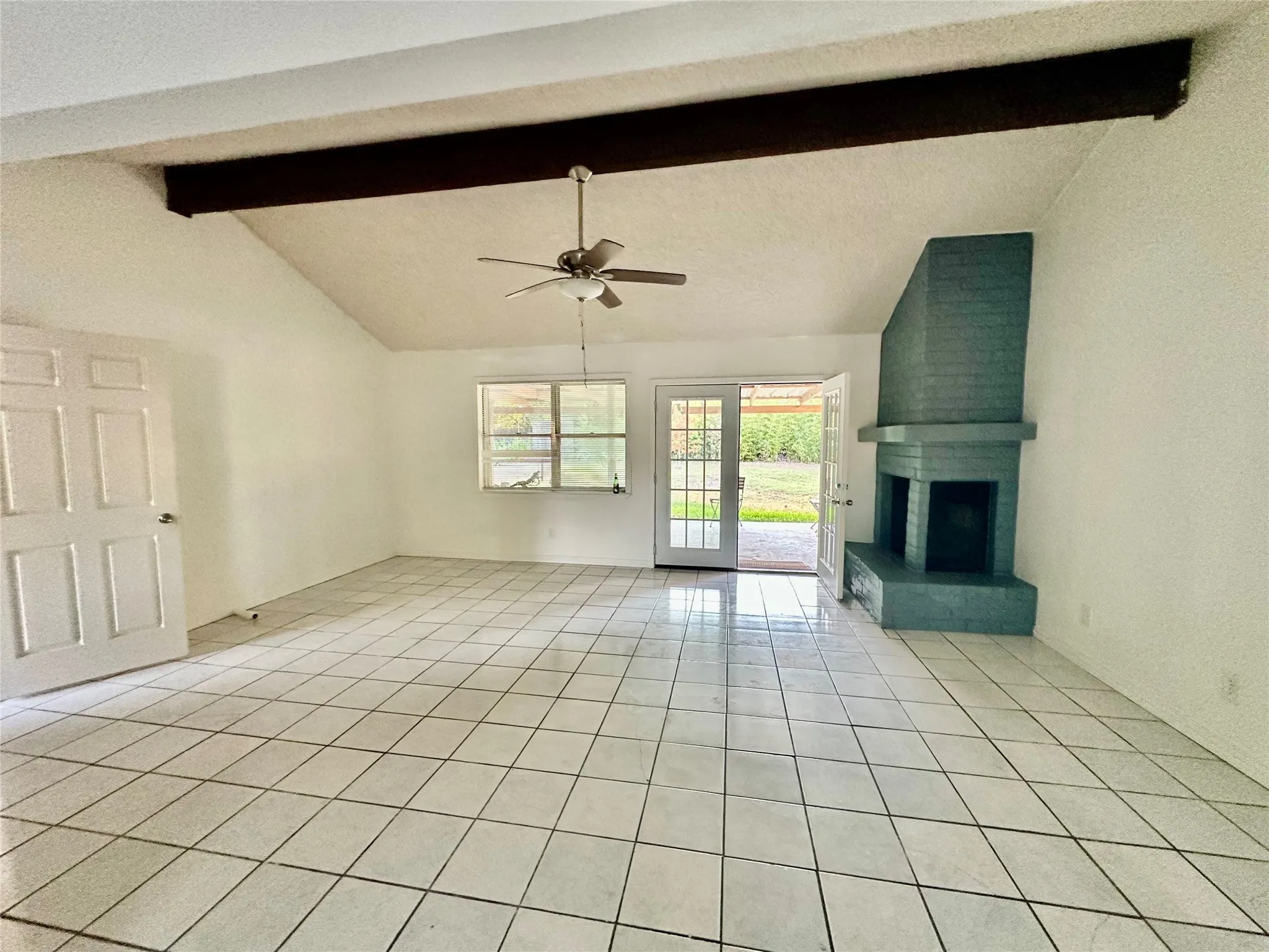 Single Family Residence For Sale in Mc Lennan County , 713 Rolling Hills Drive, Hewitt, Texas 76643, 3 Bedroom, 2 Bathroom, Garage spaces, 1,304 Sqft, built in 1978, mls#21397311, Real Estate Agent in Hewitt, Homes For Sale in Mc Lennan county, Homes For Sale in Hewitt, Realtor in Hewitt Texas, Real Estate Brokerage Independent Realty Texas, Luminita Cordes Realtor