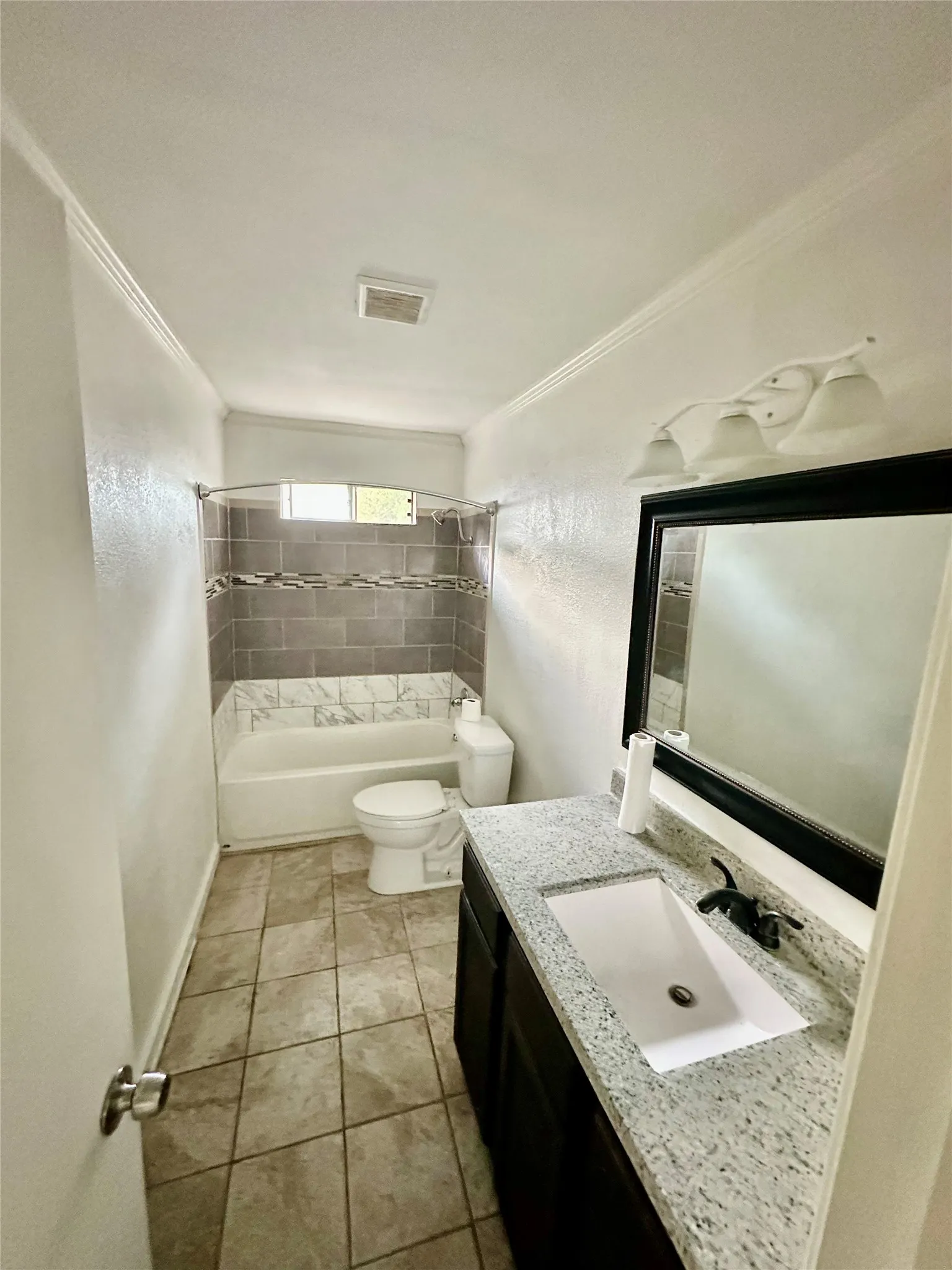 Single Family Residence For Sale in Mc Lennan County , 713 Rolling Hills Drive, Hewitt, Texas 76643, 3 Bedroom, 2 Bathroom, Garage spaces, 1,304 Sqft, built in 1978, mls#21397311, Real Estate Agent in Hewitt, Homes For Sale in Mc Lennan county, Homes For Sale in Hewitt, Realtor in Hewitt Texas, Real Estate Brokerage Independent Realty Texas, Luminita Cordes Realtor