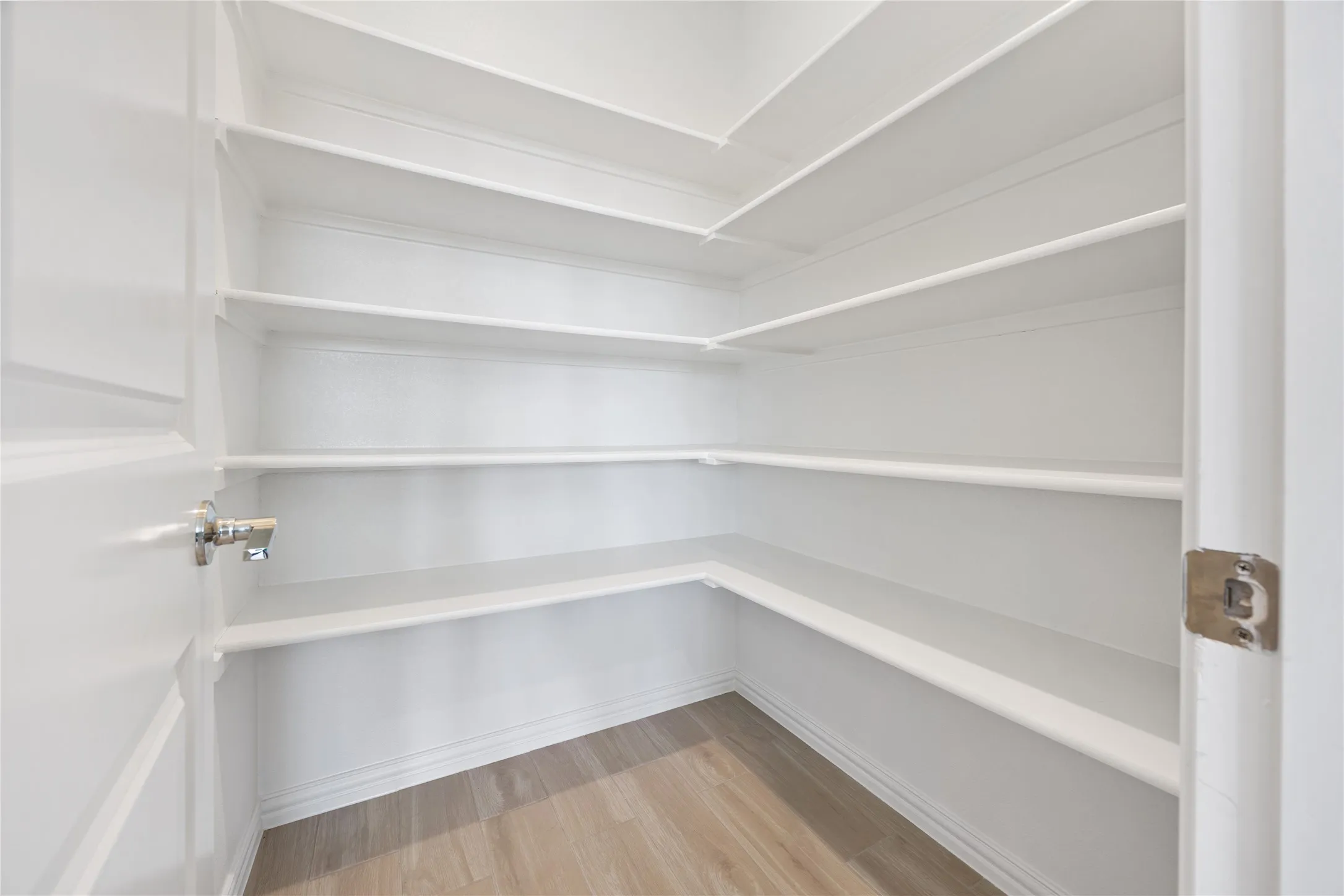Single Family Residence For Sale in Tarrant County , 2908 Edgerton Road, Fort Worth, Texas 76179, 4 Bedroom, 3 Bathroom, 2 Garage spaces, 2,382 Sqft, built in 2024, mls#21397314, Real Estate Agent in Fort Worth, Homes For Sale in Tarrant county, Homes For Sale in Fort Worth, Realtor in Fort Worth Texas, Real Estate Brokerage Independent Realty Texas, Luminita Cordes Realtor