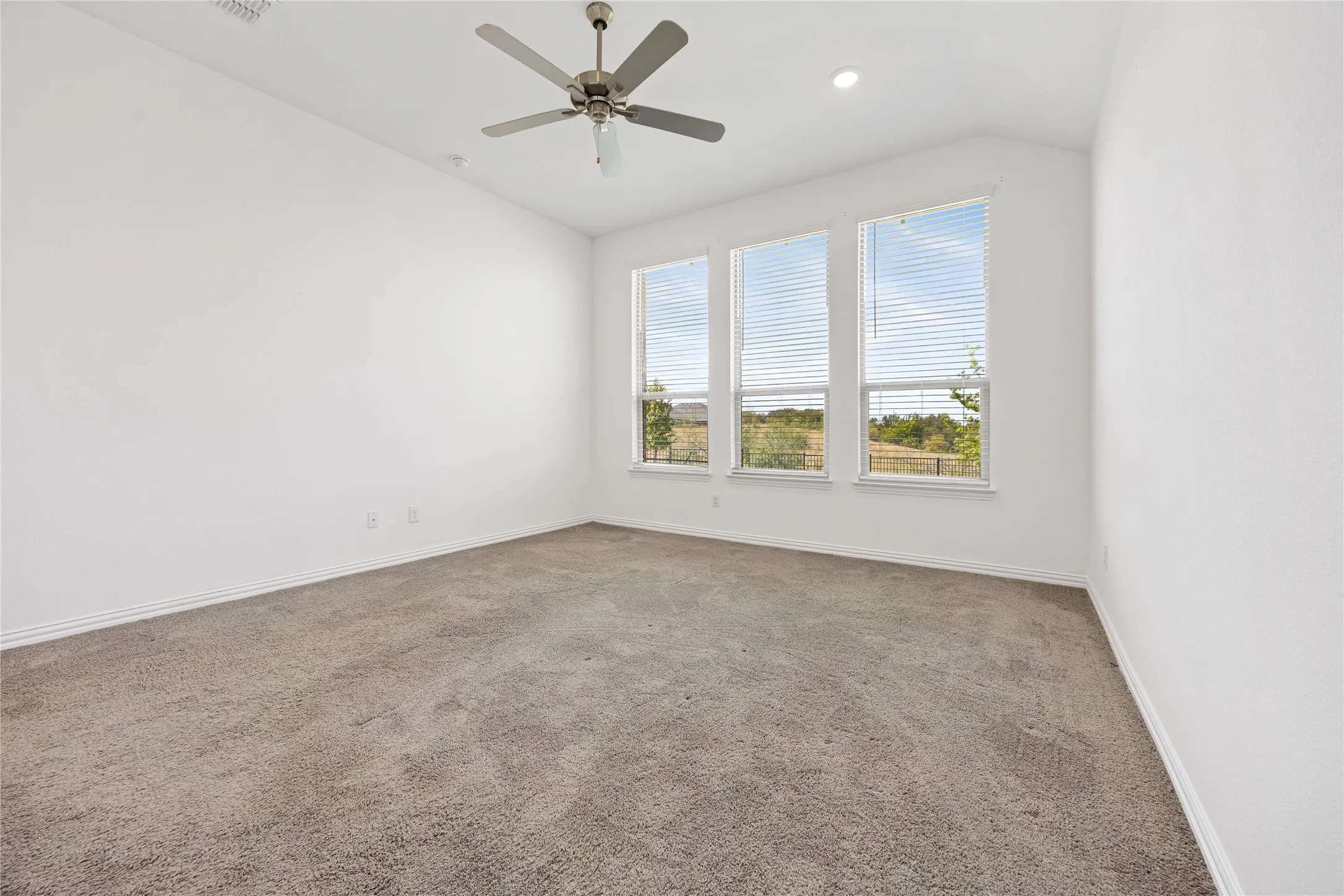 Single Family Residence For Sale in Tarrant County , 2908 Edgerton Road, Fort Worth, Texas 76179, 4 Bedroom, 3 Bathroom, 2 Garage spaces, 2,382 Sqft, built in 2024, mls#21397314, Real Estate Agent in Fort Worth, Homes For Sale in Tarrant county, Homes For Sale in Fort Worth, Realtor in Fort Worth Texas, Real Estate Brokerage Independent Realty Texas, Luminita Cordes Realtor
