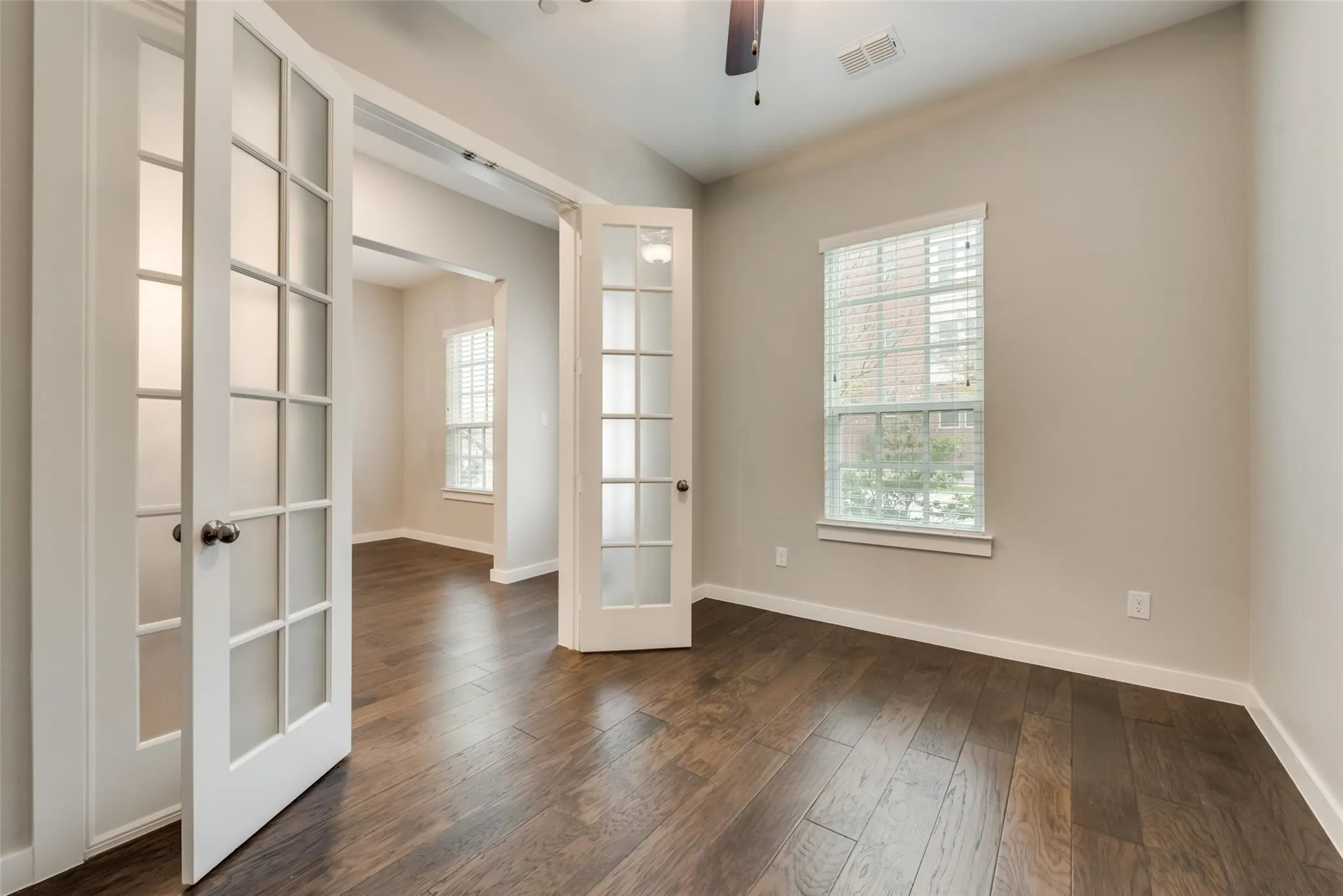 Townhouse For Rent in Tarrant County , 8712 Ice House Drive, North Richland Hills, Texas 76180, 2 Bedroom, 3 Bathroom, 2 Garage spaces, 1,960 Sqft, built in 2018, mls#21397306, Real Estate Agent in North Richland Hills, Homes For Rent in Tarrant county, Homes For Rent in North Richland Hills, Realtor in North Richland Hills Texas, Real Estate Brokerage Independent Realty Texas, Luminita Cordes Realtor