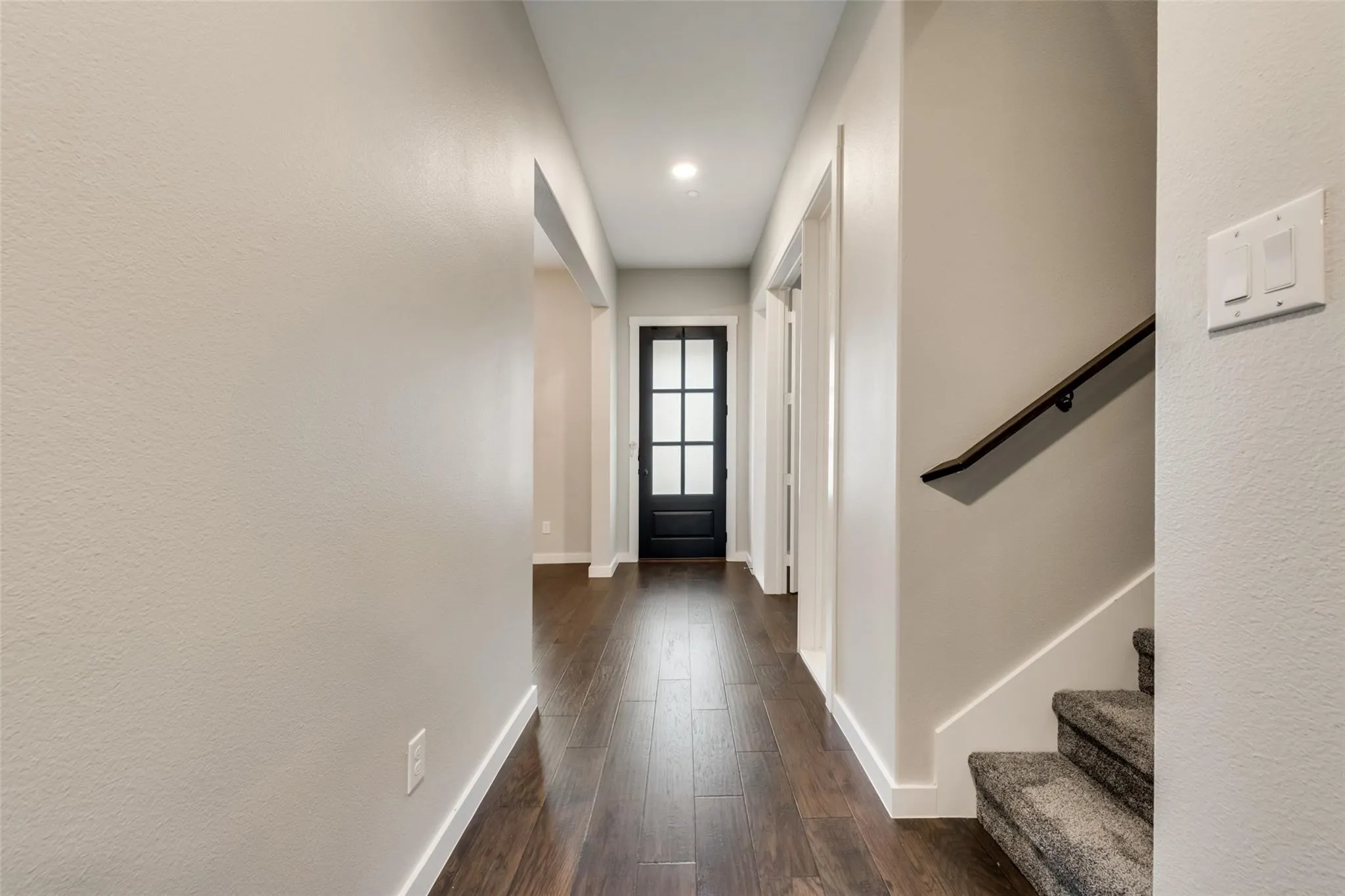 Townhouse For Rent in Tarrant County , 8712 Ice House Drive, North Richland Hills, Texas 76180, 2 Bedroom, 3 Bathroom, 2 Garage spaces, 1,960 Sqft, built in 2018, mls#21397306, Real Estate Agent in North Richland Hills, Homes For Rent in Tarrant county, Homes For Rent in North Richland Hills, Realtor in North Richland Hills Texas, Real Estate Brokerage Independent Realty Texas, Luminita Cordes Realtor