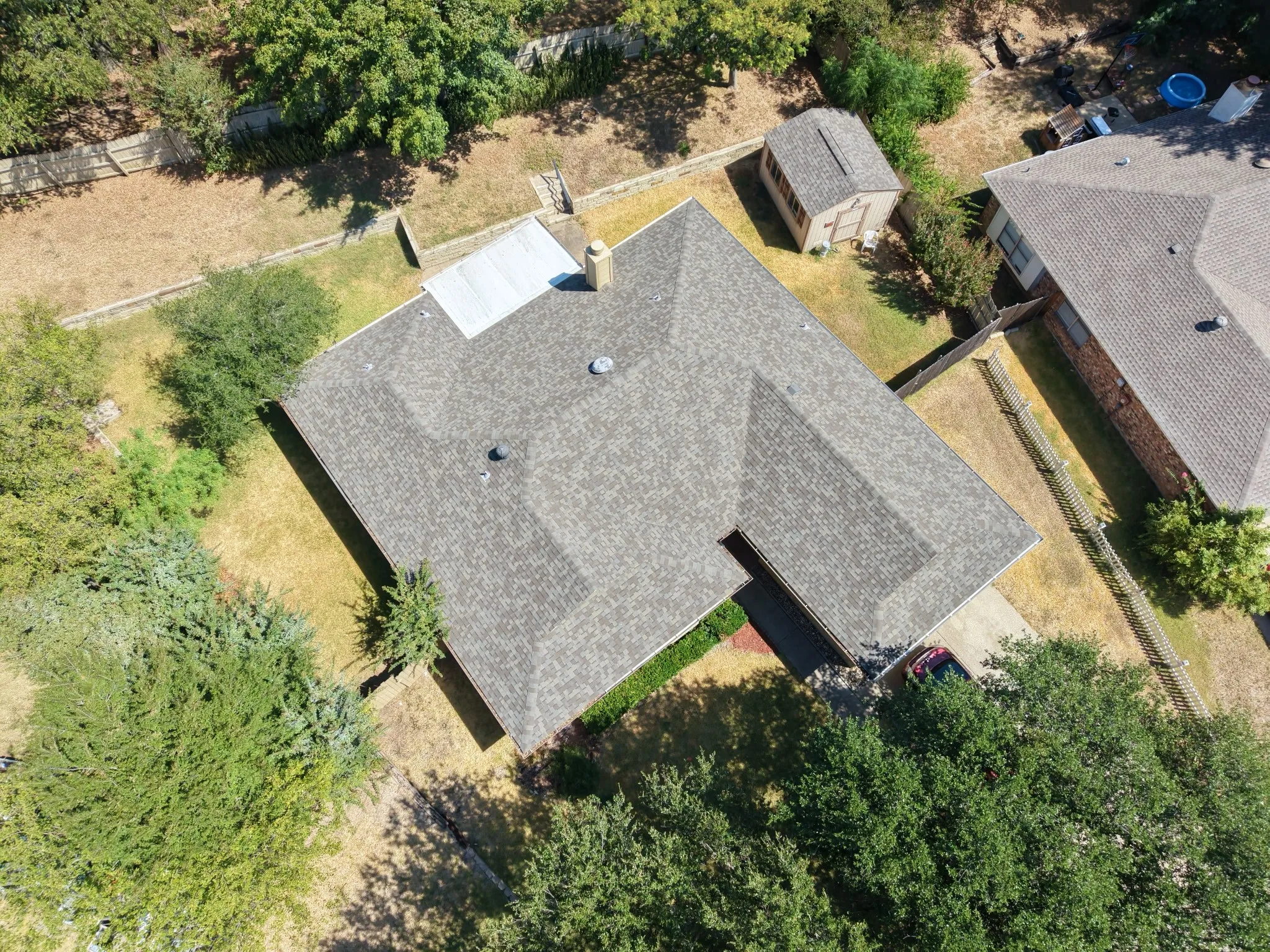 Single Family Residence For Sale in Dallas County , 2336 Carlisle Court, Grand Prairie, Texas 75052, 3 Bedroom, 2 Bathroom, 2 Garage spaces, 1,802 Sqft, built in 1985, mls#21387330, Real Estate Agent in Grand Prairie, Homes For Sale in Dallas county, Homes For Sale in Grand Prairie, Realtor in Grand Prairie Texas, Real Estate Brokerage Independent Realty Texas, Luminita Cordes Realtor