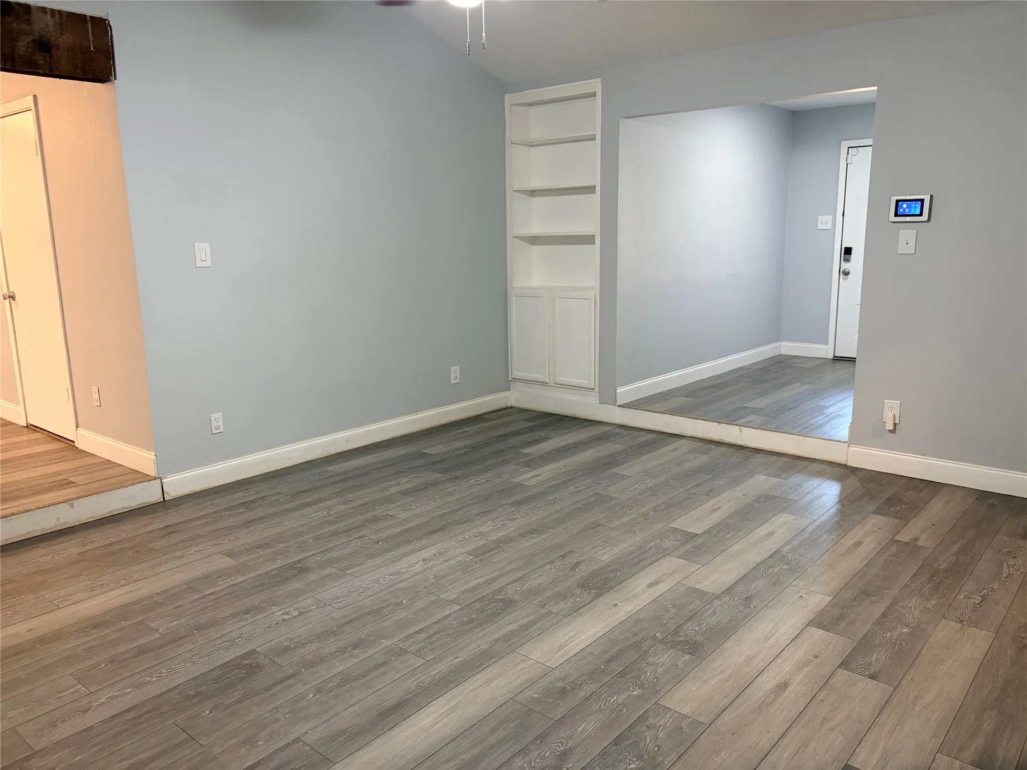 Single Family Residence For Sale in Tarrant County , 1025 Fox River Lane, Fort Worth, Texas 76120, 3 Bedroom, 2 Bathroom, 2 Garage spaces, 1,425 Sqft, built in 1979, mls#21397276, Real Estate Agent in Fort Worth, Homes For Sale in Tarrant county, Homes For Sale in Fort Worth, Realtor in Fort Worth Texas, Real Estate Brokerage Independent Realty Texas, Luminita Cordes Realtor