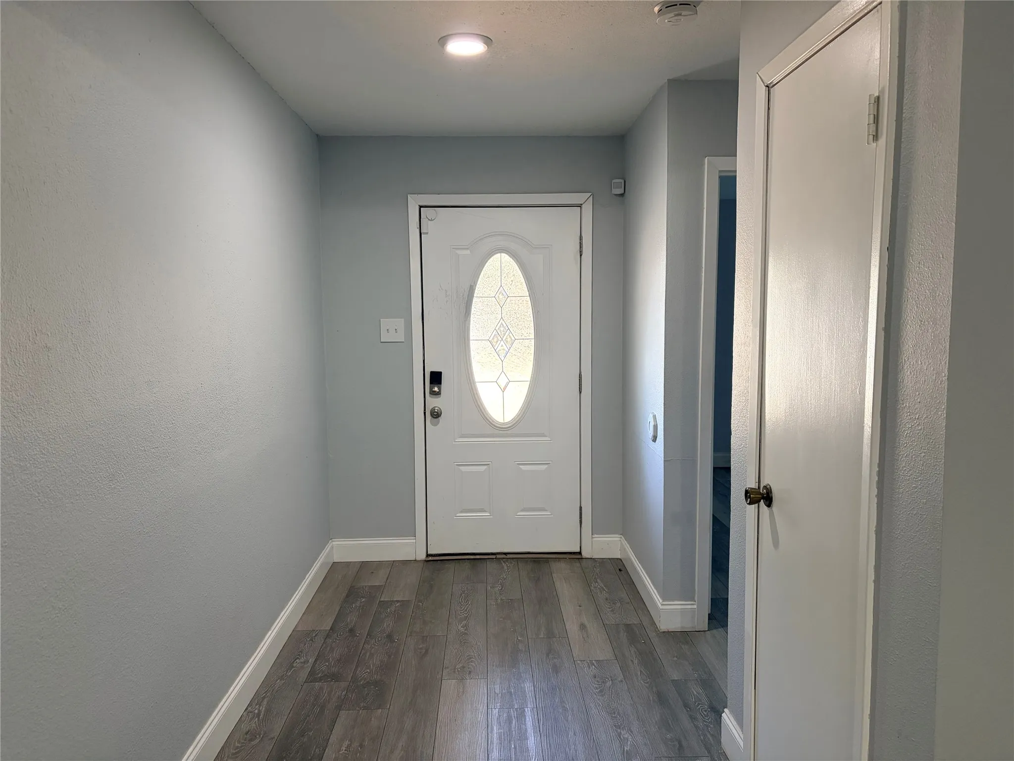 Single Family Residence For Sale in Tarrant County , 1025 Fox River Lane, Fort Worth, Texas 76120, 3 Bedroom, 2 Bathroom, 2 Garage spaces, 1,425 Sqft, built in 1979, mls#21397276, Real Estate Agent in Fort Worth, Homes For Sale in Tarrant county, Homes For Sale in Fort Worth, Realtor in Fort Worth Texas, Real Estate Brokerage Independent Realty Texas, Luminita Cordes Realtor