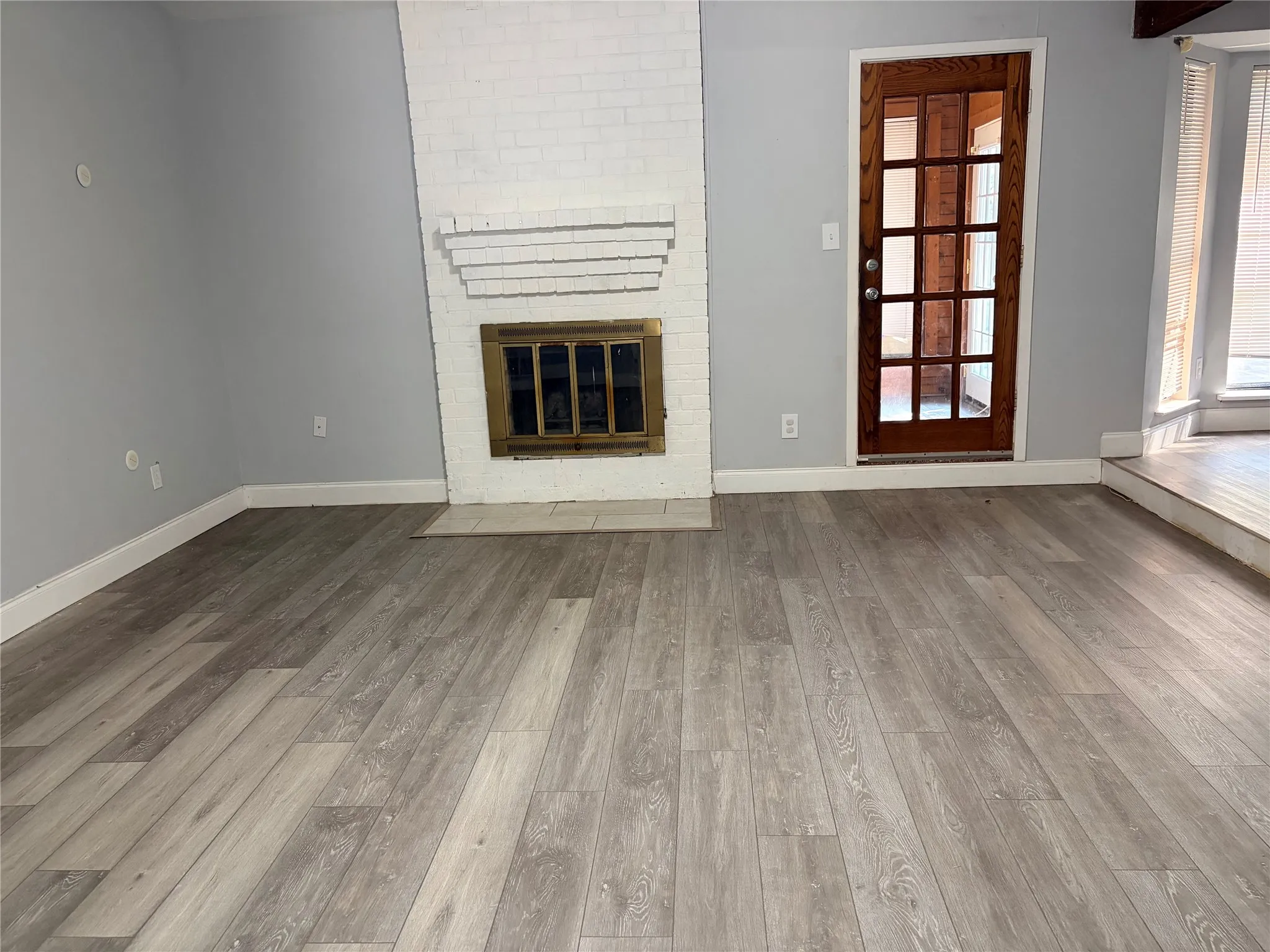Single Family Residence For Sale in Tarrant County , 1025 Fox River Lane, Fort Worth, Texas 76120, 3 Bedroom, 2 Bathroom, 2 Garage spaces, 1,425 Sqft, built in 1979, mls#21397276, Real Estate Agent in Fort Worth, Homes For Sale in Tarrant county, Homes For Sale in Fort Worth, Realtor in Fort Worth Texas, Real Estate Brokerage Independent Realty Texas, Luminita Cordes Realtor