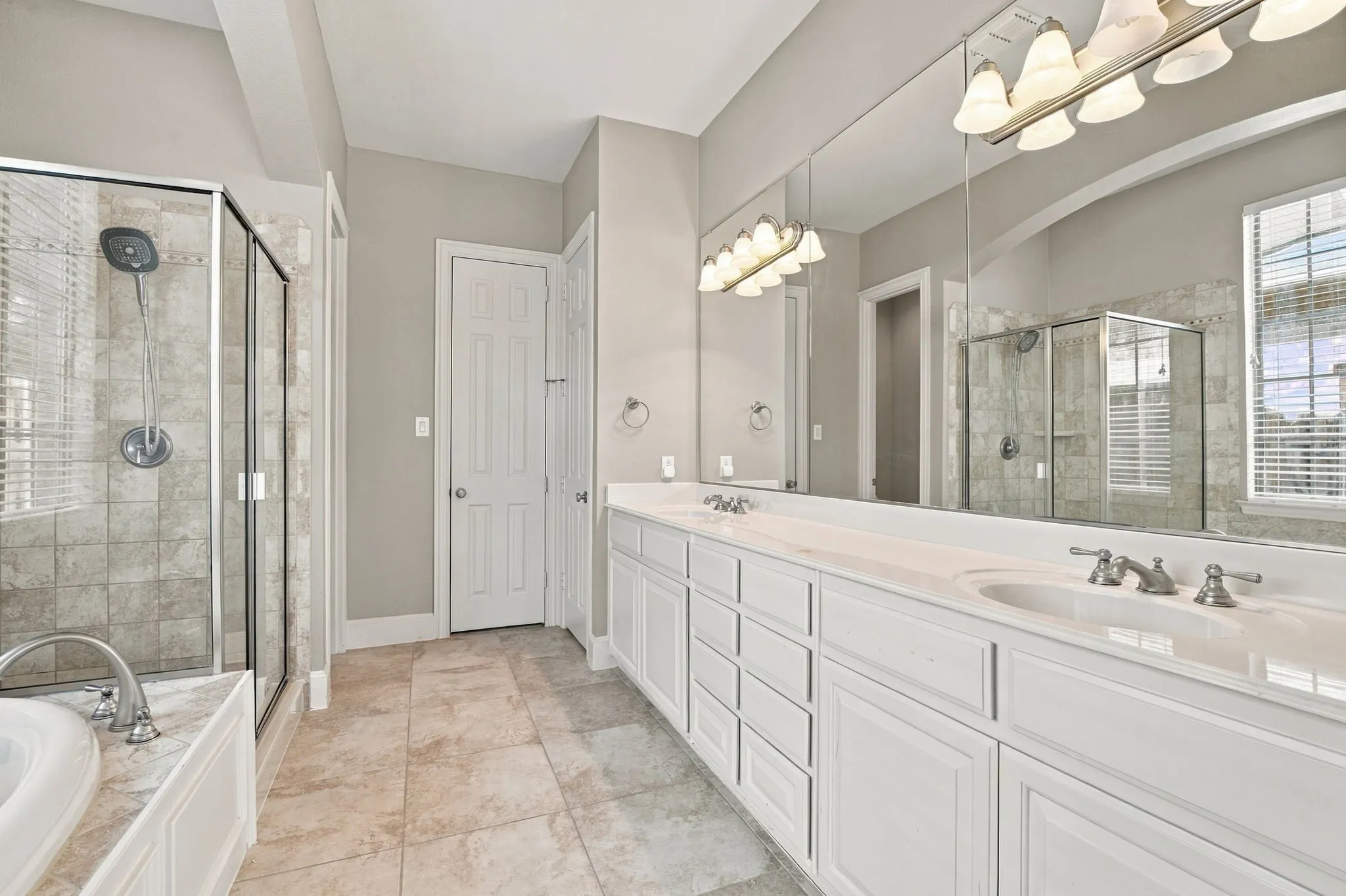 Single Family Residence For Sale in Collin County , 1303 Kerrville Drive, Allen, Texas 75013, 5 Bedroom, 4 Bathroom, 2 Garage spaces, 3,963 Sqft, built in 2006, mls#21388426, Real Estate Agent in Allen, Homes For Sale in Collin county, Homes For Sale in Allen, Realtor in Allen Texas, Real Estate Brokerage Independent Realty Texas, Luminita Cordes Realtor