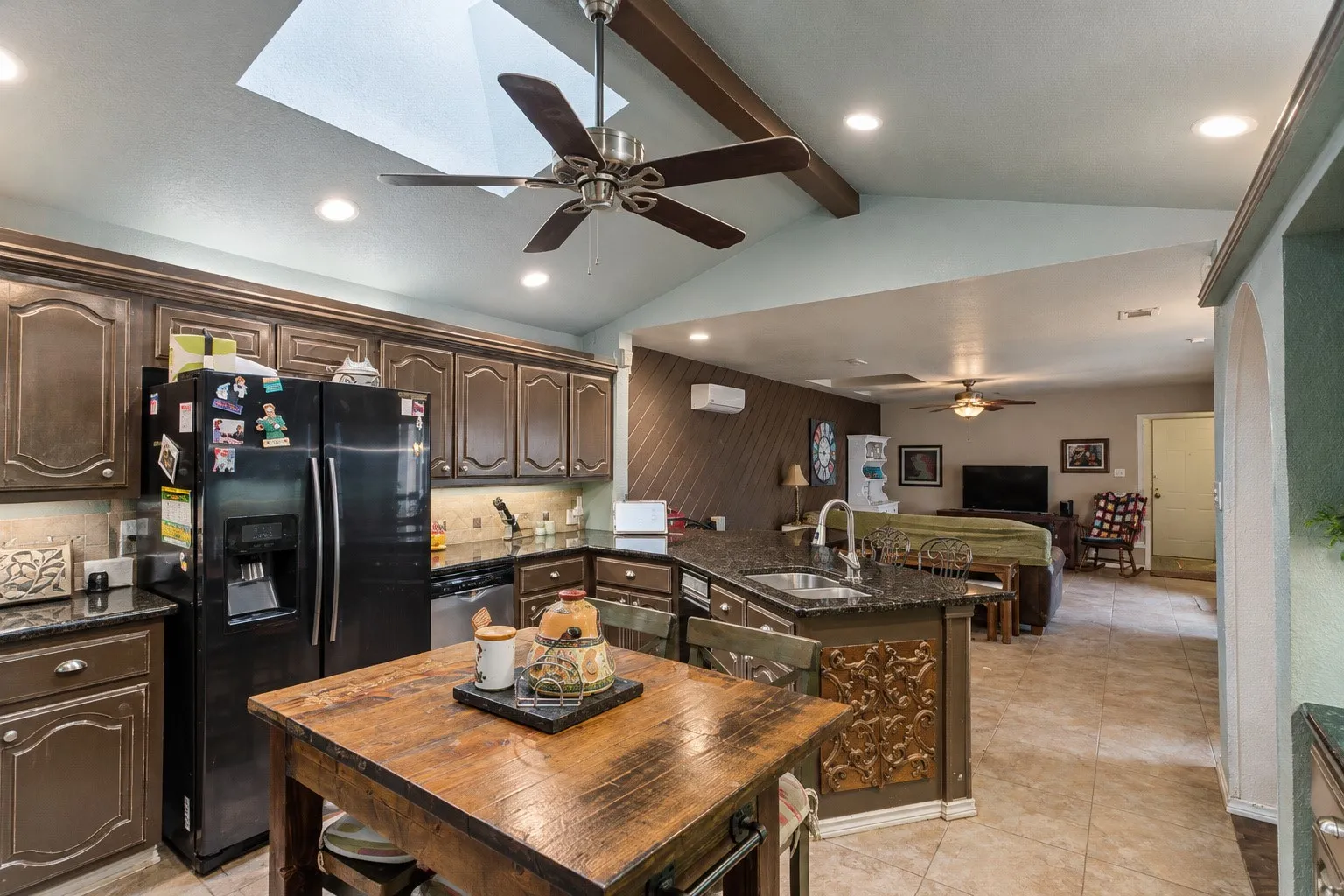 Single Family Residence For Sale in Collin County , 3806 Timberlake Drive, Plano, Texas 75023, 4 Bedroom, 3 Bathroom, 2 Garage spaces, 2,655 Sqft, built in 1977, mls#21387015, Real Estate Agent in Plano, Homes For Sale in Collin county, Homes For Sale in Plano, Realtor in Plano Texas, Real Estate Brokerage Independent Realty Texas, Luminita Cordes Realtor