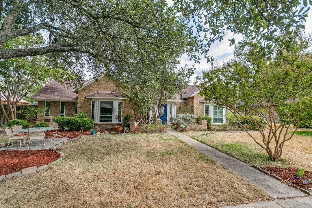 Single Family Residence For Sale