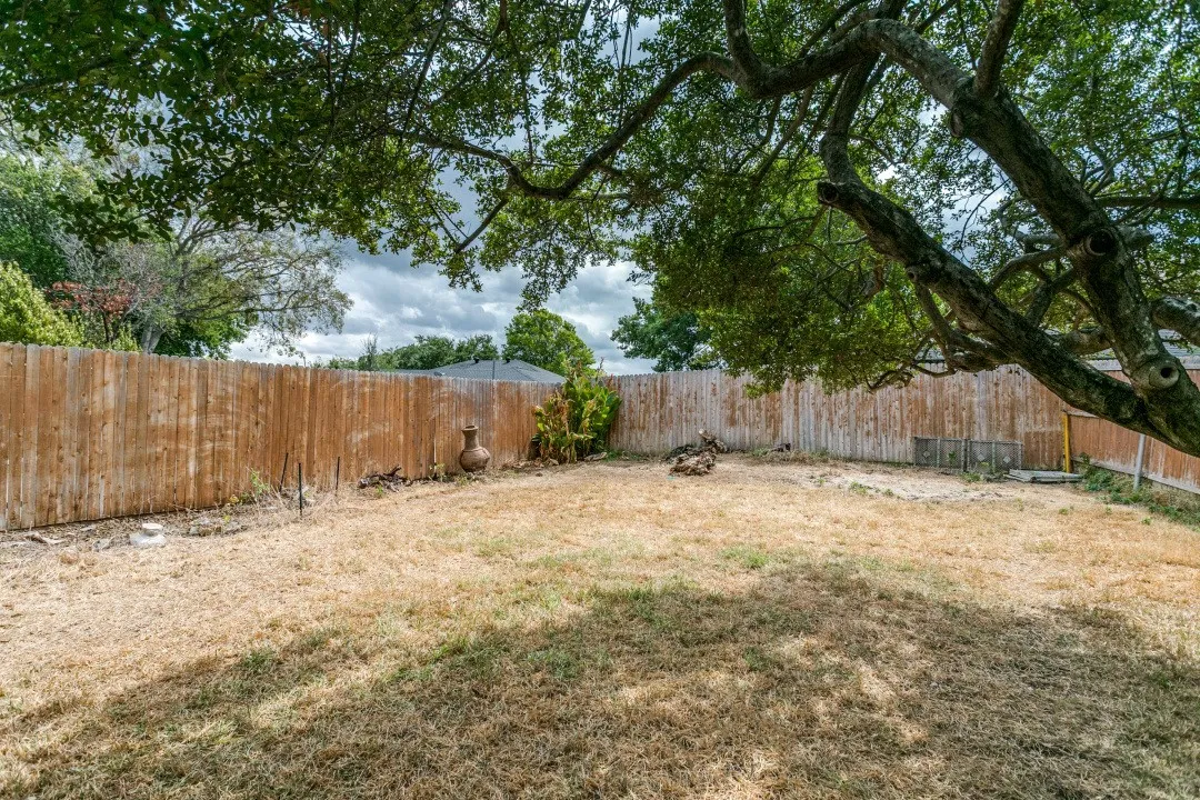 Single Family Residence For Sale in Collin County , 3806 Timberlake Drive, Plano, Texas 75023, 4 Bedroom, 3 Bathroom, 2 Garage spaces, 2,655 Sqft, built in 1977, mls#21387015, Real Estate Agent in Plano, Homes For Sale in Collin county, Homes For Sale in Plano, Realtor in Plano Texas, Real Estate Brokerage Independent Realty Texas, Luminita Cordes Realtor