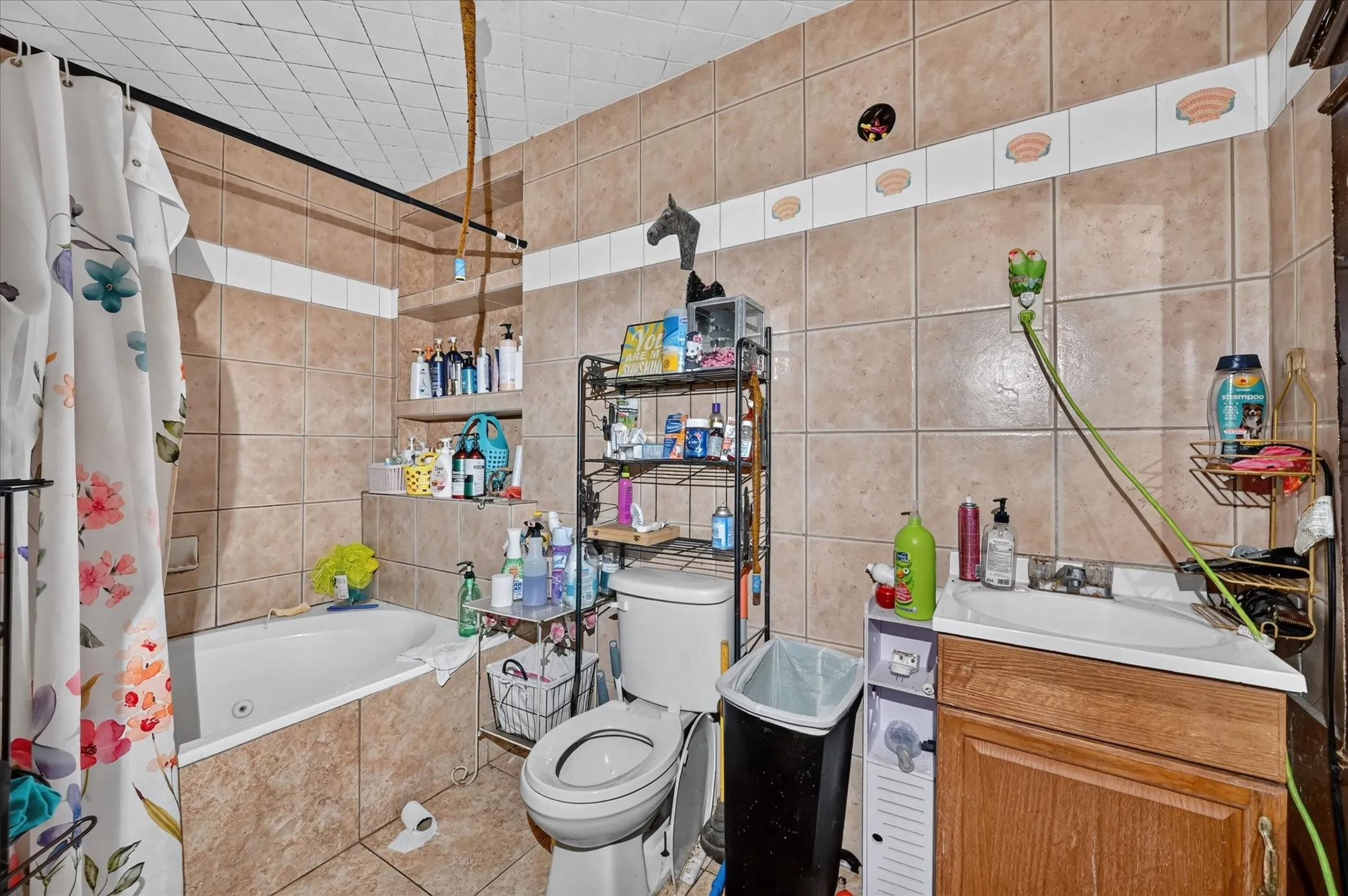 Single Family Residence For Sale in Dallas County , 1727 Morris Street, Dallas, Texas 75212, 2 Bedroom, 2 Bathroom, Garage spaces, 1,056 Sqft, built in 1959, mls#21397097, Real Estate Agent in Dallas, Homes For Sale in Dallas county, Homes For Sale in Dallas, Realtor in Dallas Texas, Real Estate Brokerage Independent Realty Texas, Luminita Cordes Realtor