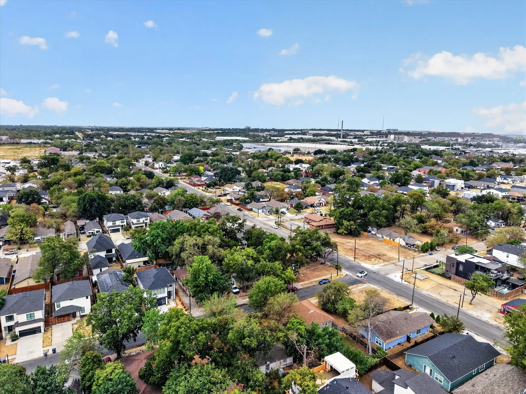 Single Family Residence For Sale in Dallas County , 1727 Morris Street, Dallas, Texas 75212, 2 Bedroom, 2 Bathroom, Garage spaces, 1,056 Sqft, built in 1959, mls#21397097, Real Estate Agent in Dallas, Homes For Sale in Dallas county, Homes For Sale in Dallas, Realtor in Dallas Texas, Real Estate Brokerage Independent Realty Texas, Luminita Cordes Realtor