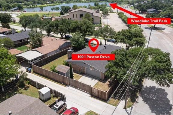 Walking distance to Woodlake Trail Park