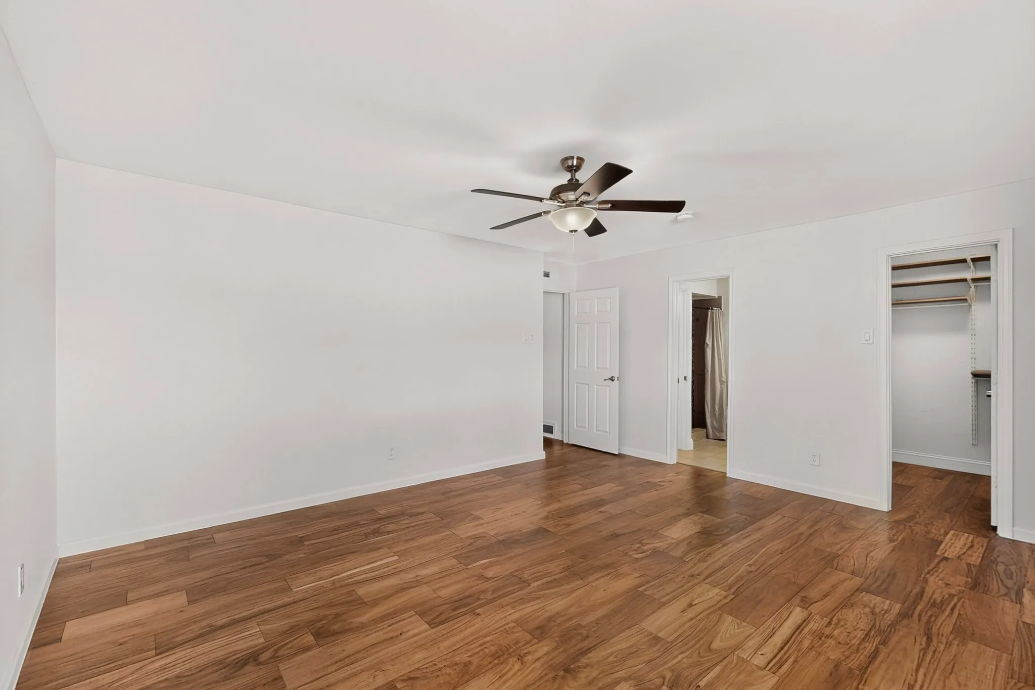 Oversized primary bedroom