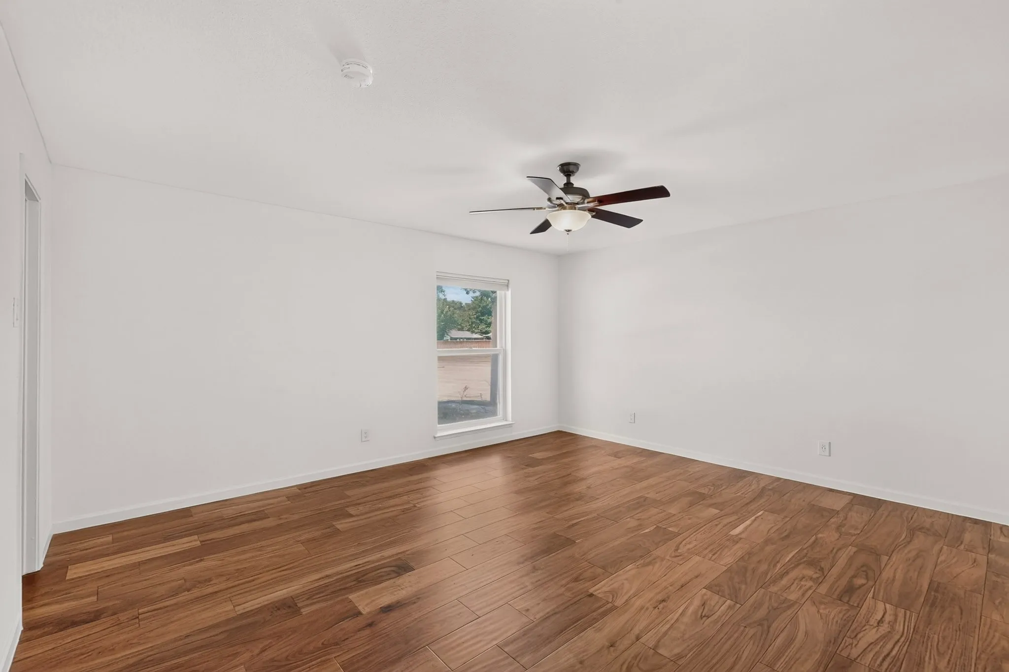 Oversized primary bedroom
