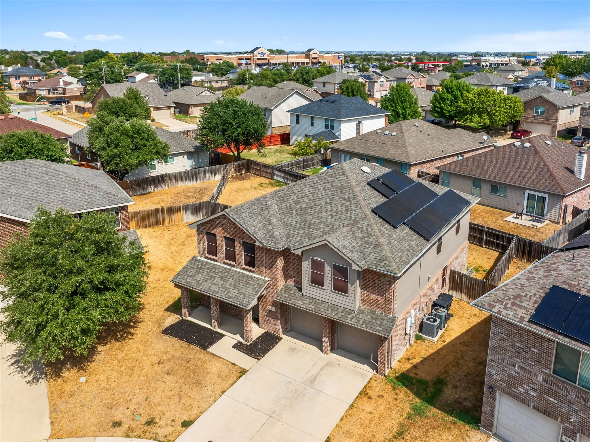 Single Family Residence For Sale in Tarrant County , 8640 Shallow Creek Drive, Fort Worth, Texas 76179, 5 Bedroom, 3 Bathroom, 2 Garage spaces, 3,320 Sqft, built in 2010, mls#21389559, Real Estate Agent in Fort Worth, Homes For Sale in Tarrant county, Homes For Sale in Fort Worth, Realtor in Fort Worth Texas, Real Estate Brokerage Independent Realty Texas, Luminita Cordes Realtor
