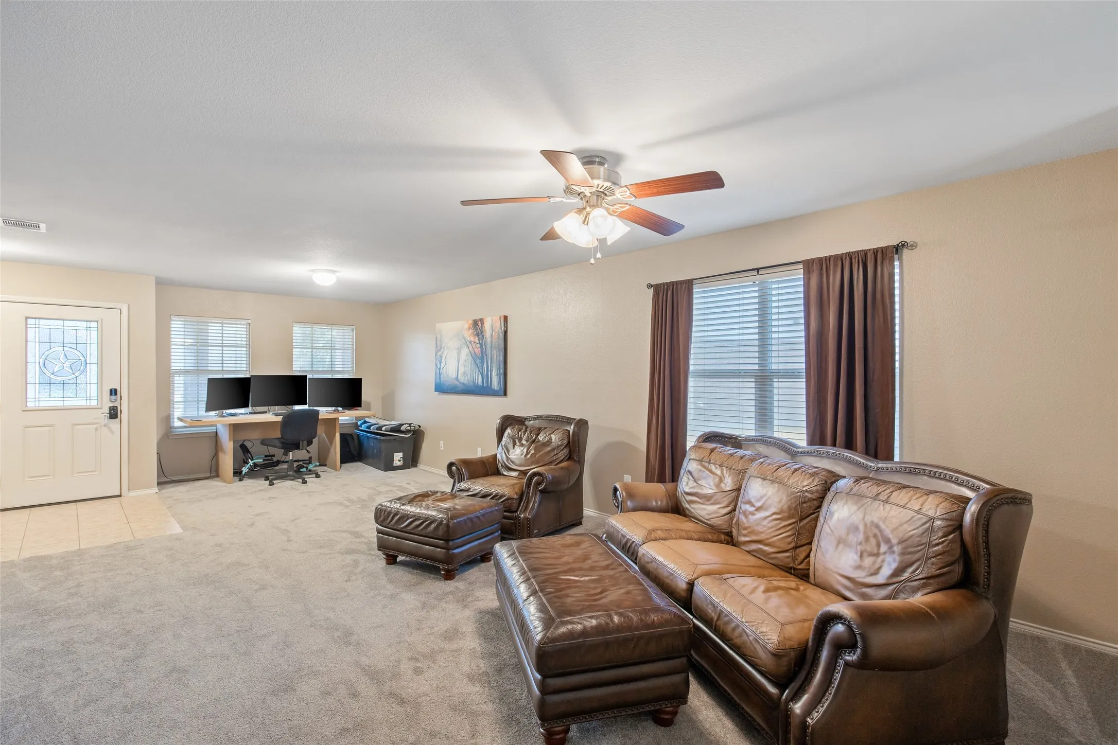 Single Family Residence For Sale in Tarrant County , 8640 Shallow Creek Drive, Fort Worth, Texas 76179, 5 Bedroom, 3 Bathroom, 2 Garage spaces, 3,320 Sqft, built in 2010, mls#21389559, Real Estate Agent in Fort Worth, Homes For Sale in Tarrant county, Homes For Sale in Fort Worth, Realtor in Fort Worth Texas, Real Estate Brokerage Independent Realty Texas, Luminita Cordes Realtor