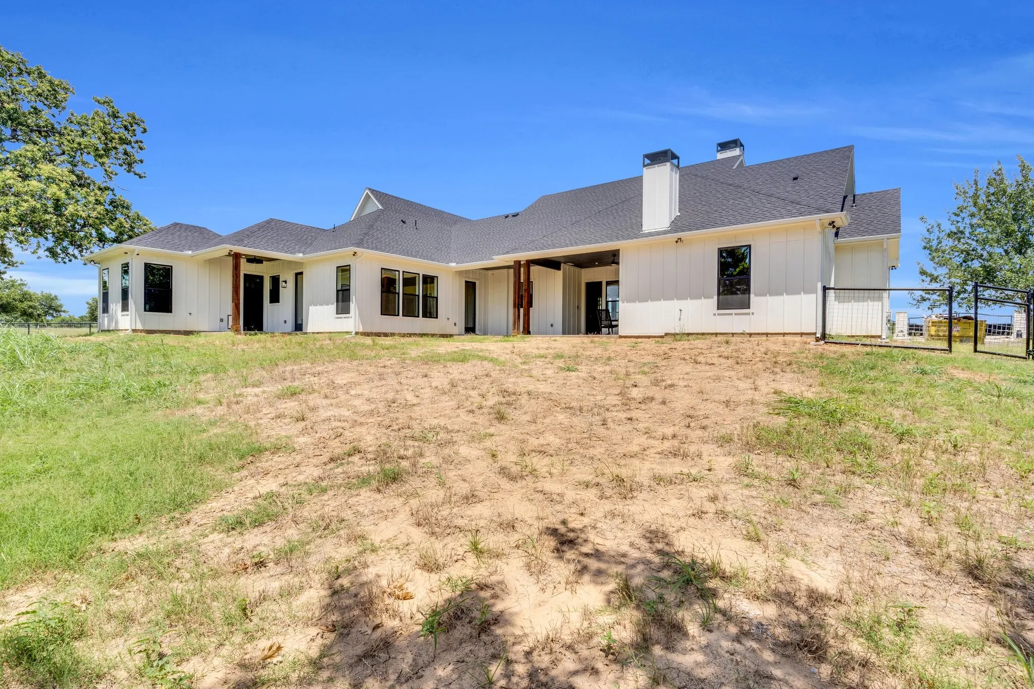Single Family Residence For Sale in Ellis County , TBD H2 Farrar, Waxahachie, Texas 75165, 4 Bedroom, 2 Bathroom, 2 Garage spaces, 2,400 Sqft, built in 2026, mls#21397294, Real Estate Agent in Waxahachie, Homes For Sale in Ellis county, Homes For Sale in Waxahachie, Realtor in Waxahachie Texas, Real Estate Brokerage Independent Realty Texas, Luminita Cordes Realtor