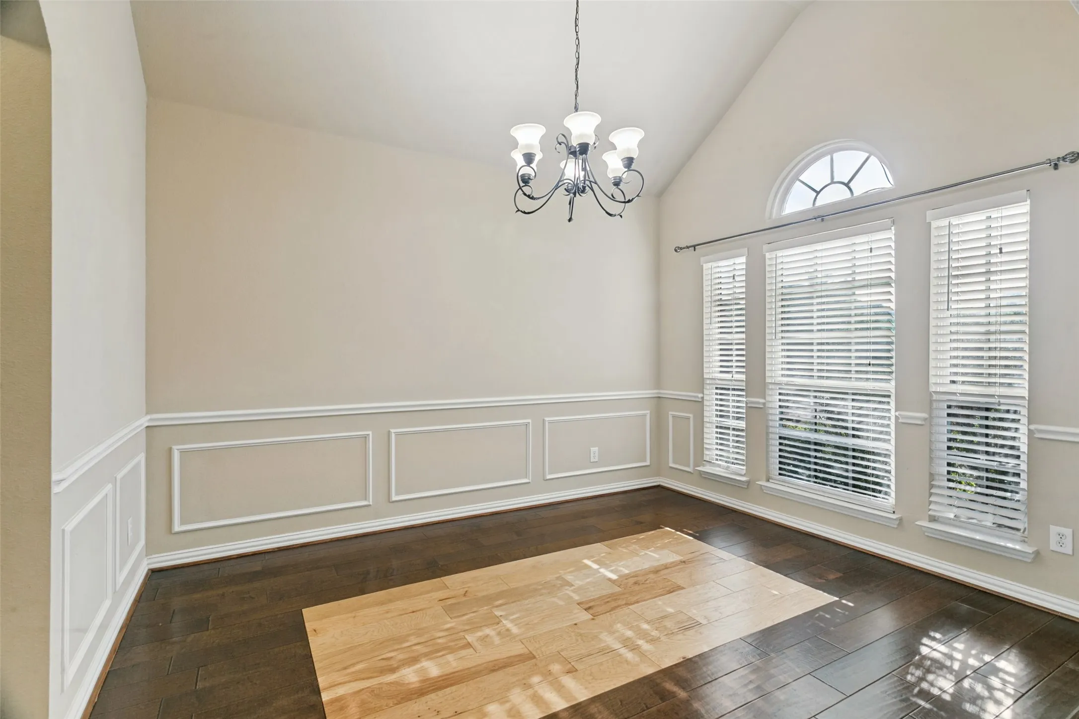 Look at the gorgeous hardwood floors in the dining room!
