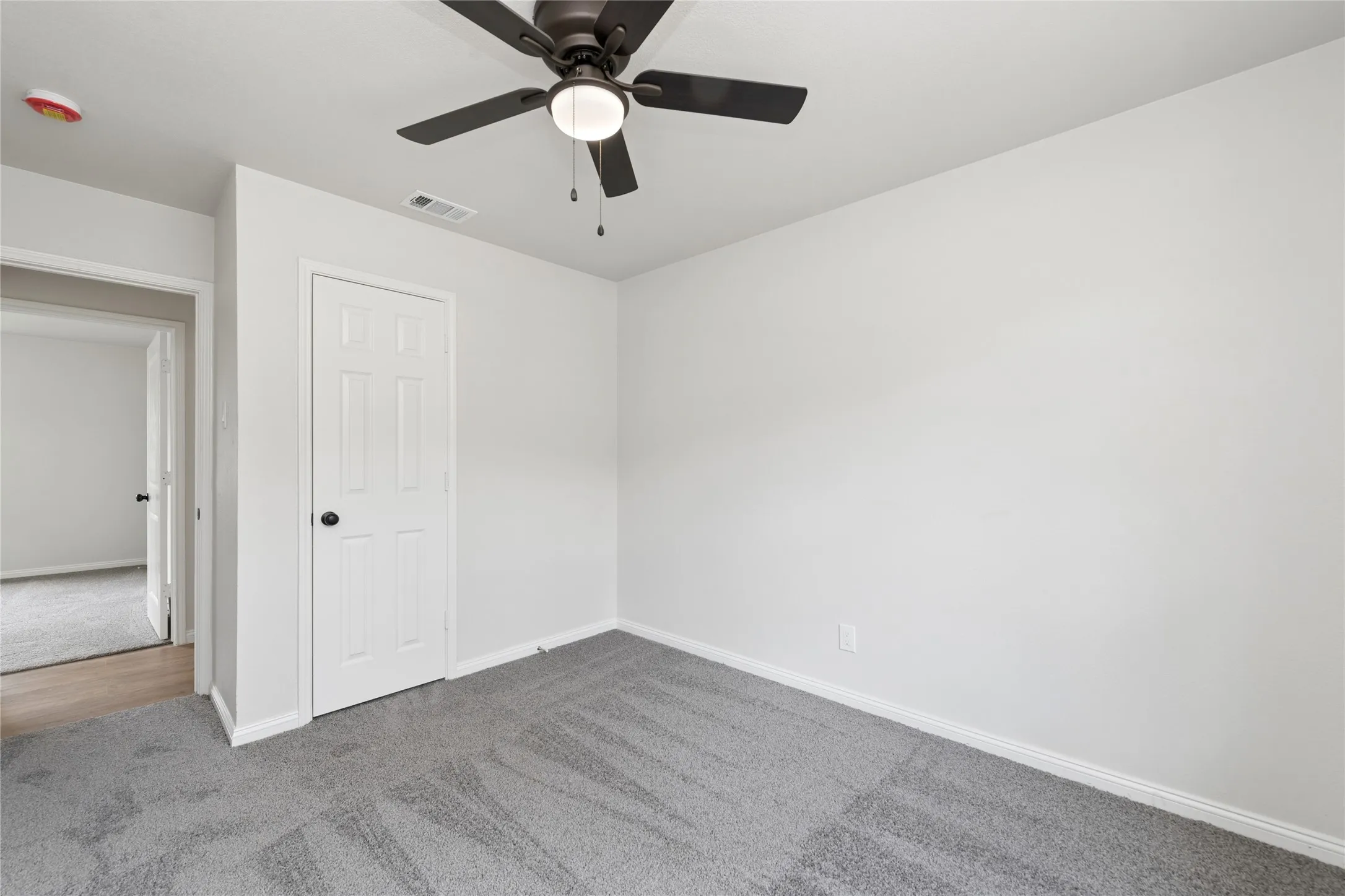 Single Family Residence For Sale in Dallas County , 4040 Wind River Drive, Dallas, Texas 75216, 4 Bedroom, 2 Bathroom, Garage spaces, 1,310 Sqft, built in 1956, mls#21397349, Real Estate Agent in Dallas, Homes For Sale in Dallas county, Homes For Sale in Dallas, Realtor in Dallas Texas, Real Estate Brokerage Independent Realty Texas, Luminita Cordes Realtor