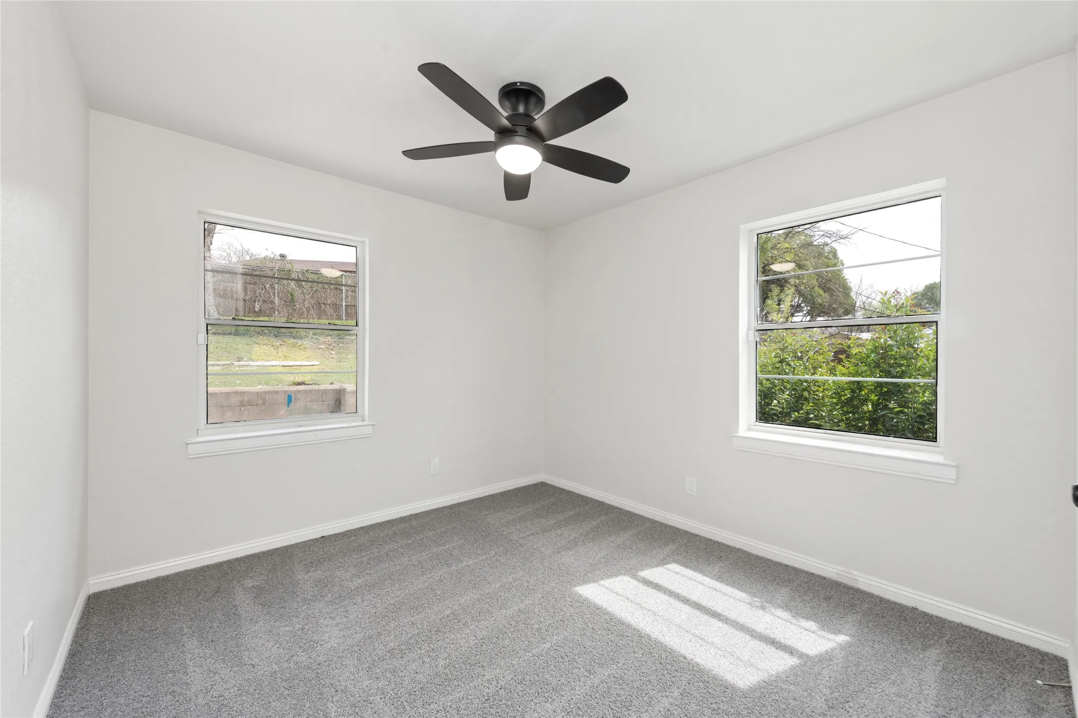 Single Family Residence For Sale in Dallas County , 4040 Wind River Drive, Dallas, Texas 75216, 4 Bedroom, 2 Bathroom, Garage spaces, 1,310 Sqft, built in 1956, mls#21397349, Real Estate Agent in Dallas, Homes For Sale in Dallas county, Homes For Sale in Dallas, Realtor in Dallas Texas, Real Estate Brokerage Independent Realty Texas, Luminita Cordes Realtor