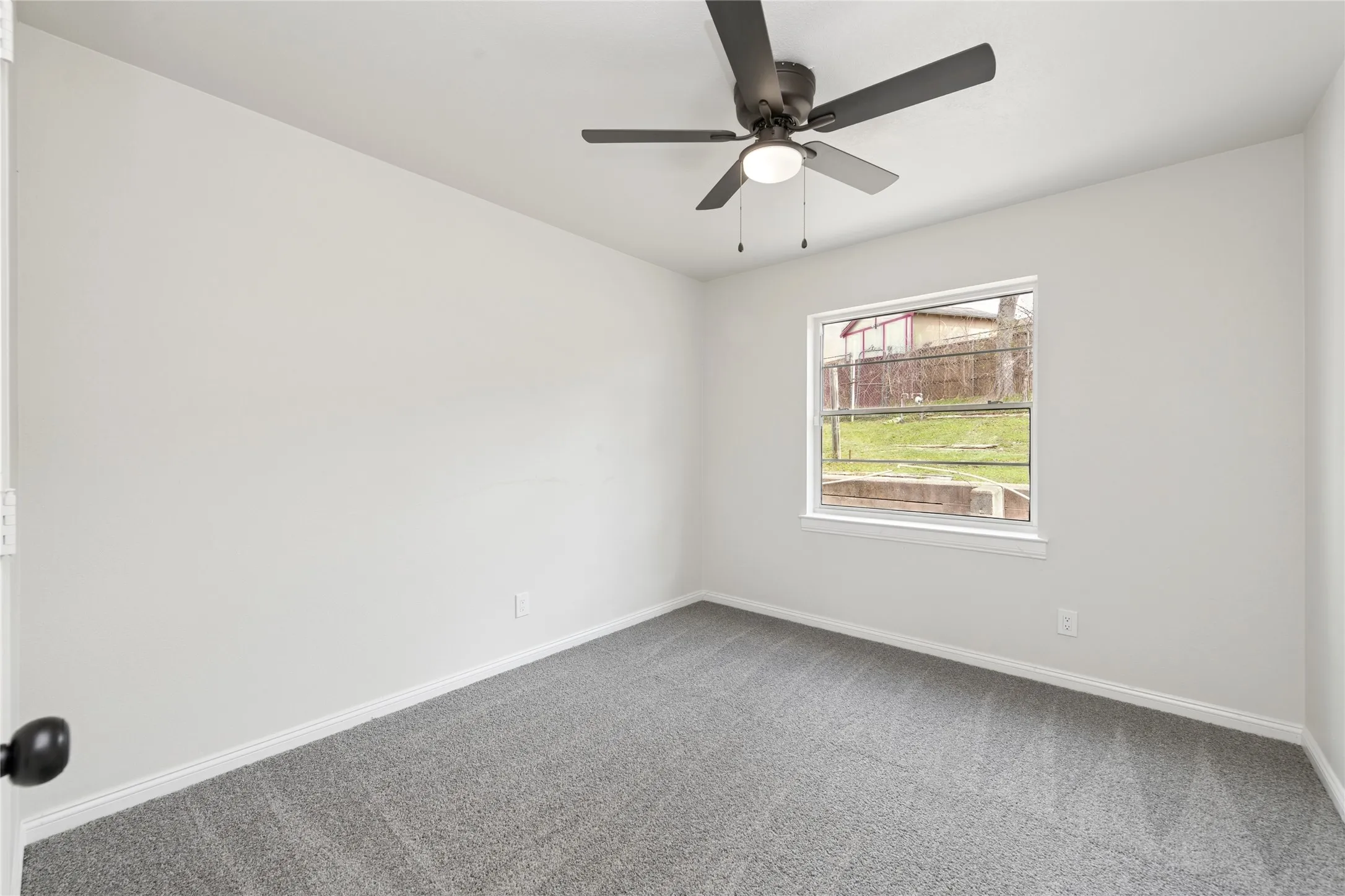 Single Family Residence For Sale in Dallas County , 4040 Wind River Drive, Dallas, Texas 75216, 4 Bedroom, 2 Bathroom, Garage spaces, 1,310 Sqft, built in 1956, mls#21397349, Real Estate Agent in Dallas, Homes For Sale in Dallas county, Homes For Sale in Dallas, Realtor in Dallas Texas, Real Estate Brokerage Independent Realty Texas, Luminita Cordes Realtor