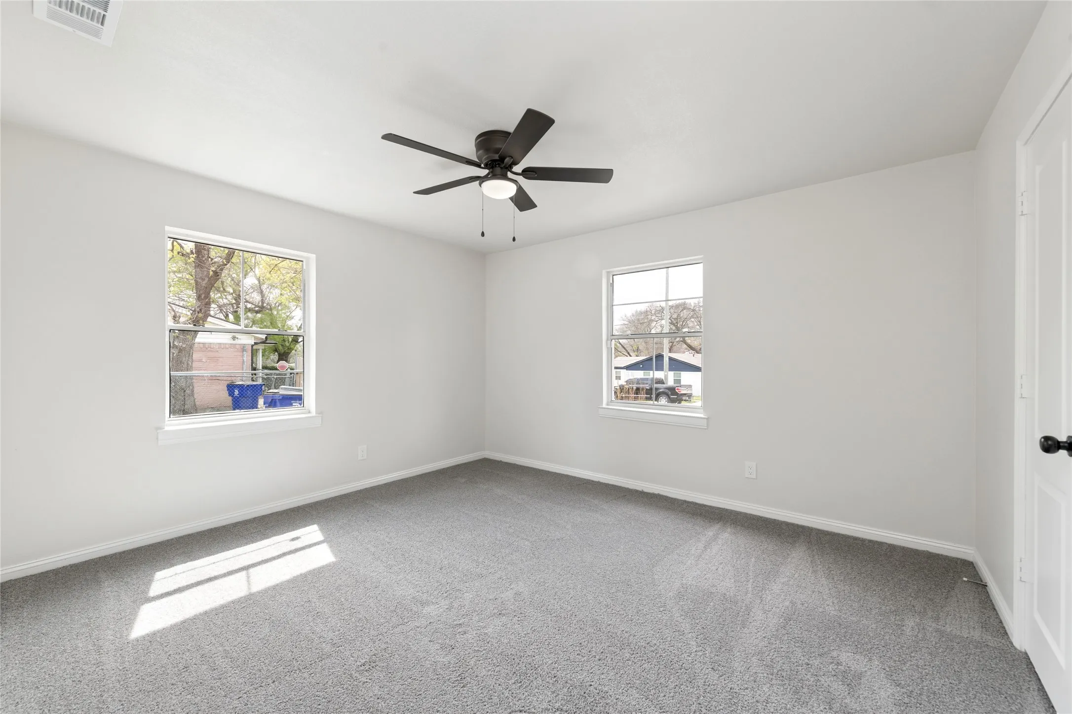 Single Family Residence For Sale in Dallas County , 4040 Wind River Drive, Dallas, Texas 75216, 4 Bedroom, 2 Bathroom, Garage spaces, 1,310 Sqft, built in 1956, mls#21397349, Real Estate Agent in Dallas, Homes For Sale in Dallas county, Homes For Sale in Dallas, Realtor in Dallas Texas, Real Estate Brokerage Independent Realty Texas, Luminita Cordes Realtor