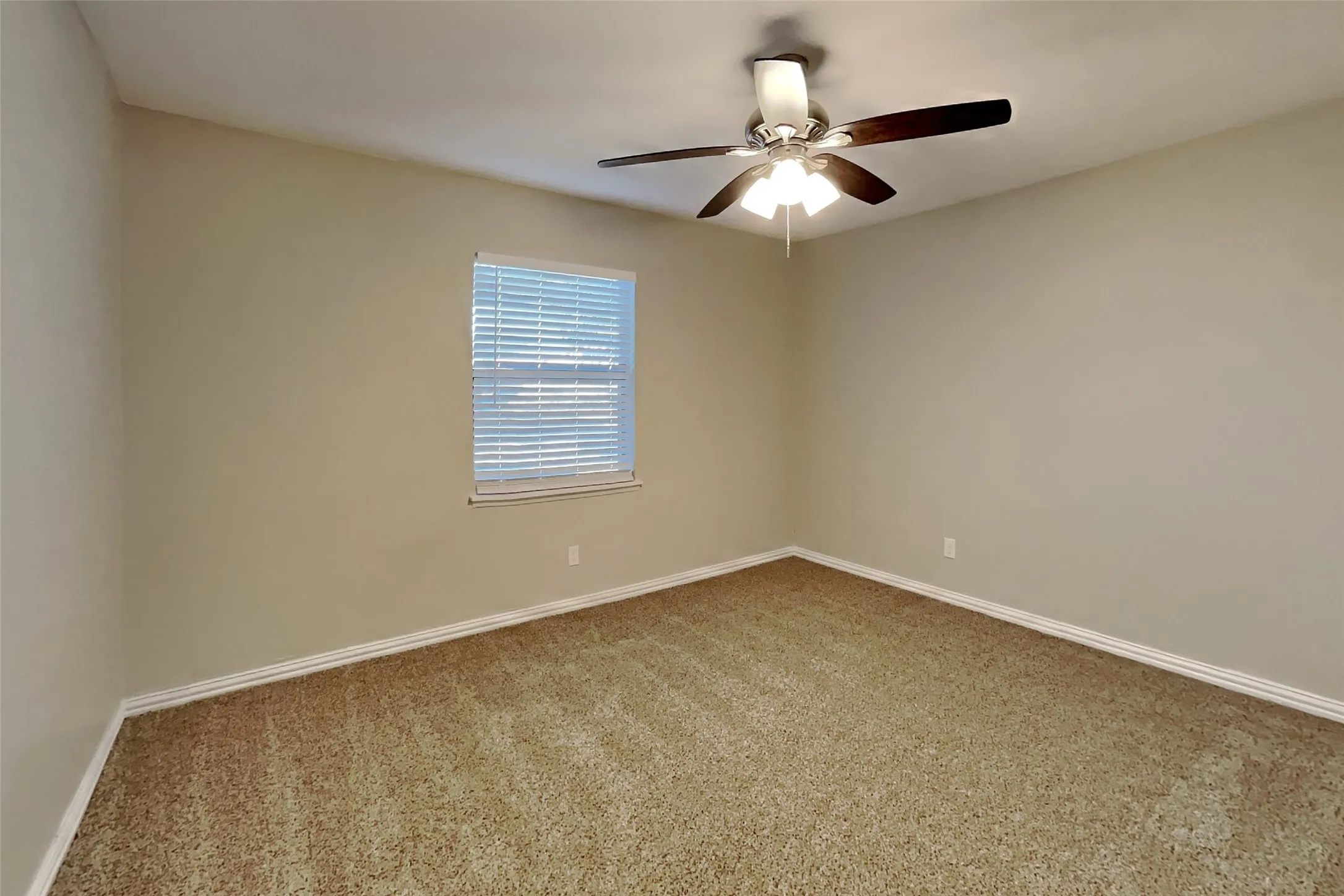 Single Family Residence For Rent in Dallas County , 5905 Cedar Lane, Rowlett, Texas 75089, 3 Bedroom, 2 Bathroom, 2 Garage spaces, 1,591 Sqft, built in 1978, mls#21397351, Real Estate Agent in Rowlett, Homes For Rent in Dallas county, Homes For Rent in Rowlett, Realtor in Rowlett Texas, Real Estate Brokerage Independent Realty Texas, Luminita Cordes Realtor
