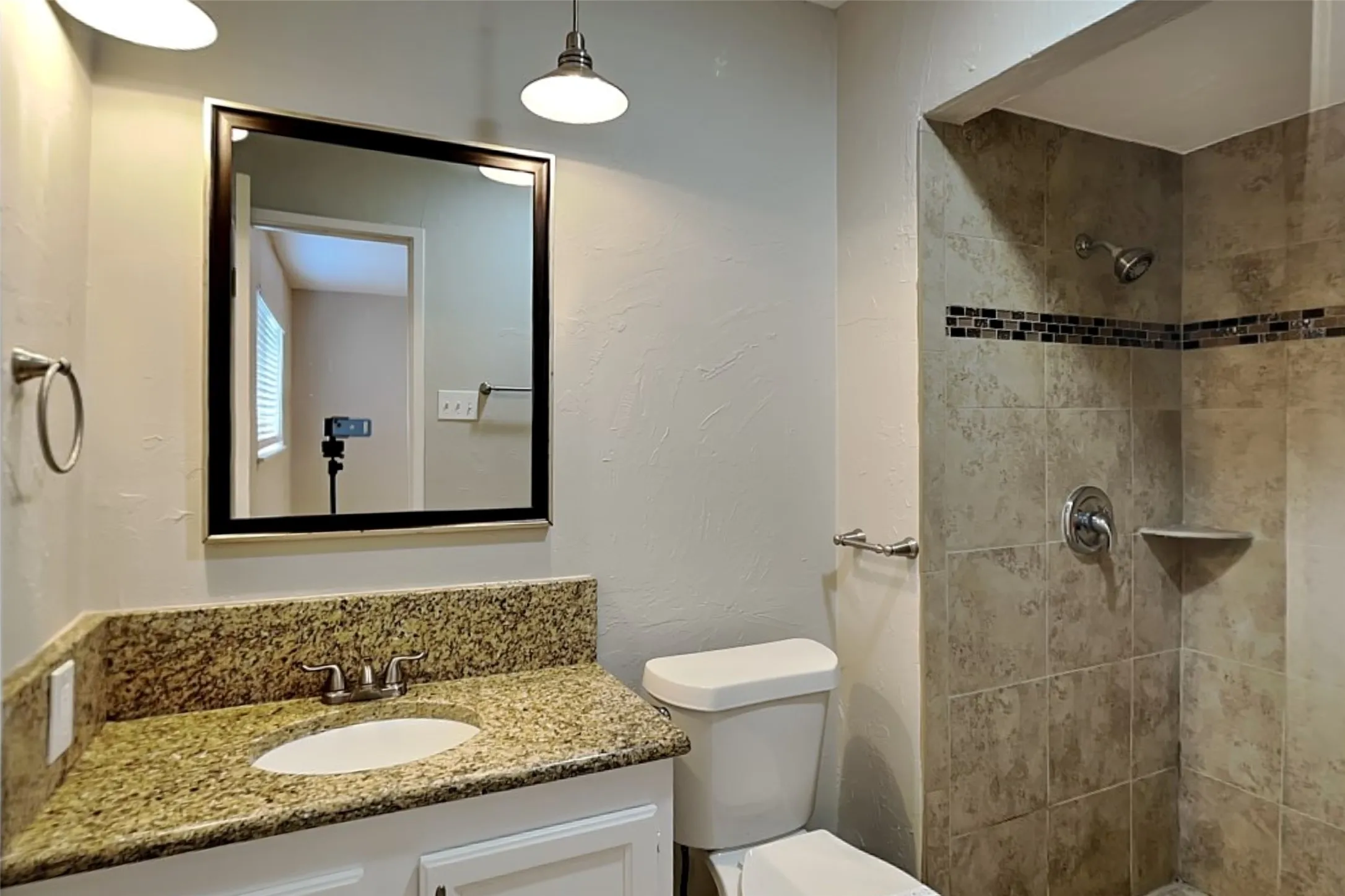 Single Family Residence For Rent in Dallas County , 5905 Cedar Lane, Rowlett, Texas 75089, 3 Bedroom, 2 Bathroom, 2 Garage spaces, 1,591 Sqft, built in 1978, mls#21397351, Real Estate Agent in Rowlett, Homes For Rent in Dallas county, Homes For Rent in Rowlett, Realtor in Rowlett Texas, Real Estate Brokerage Independent Realty Texas, Luminita Cordes Realtor