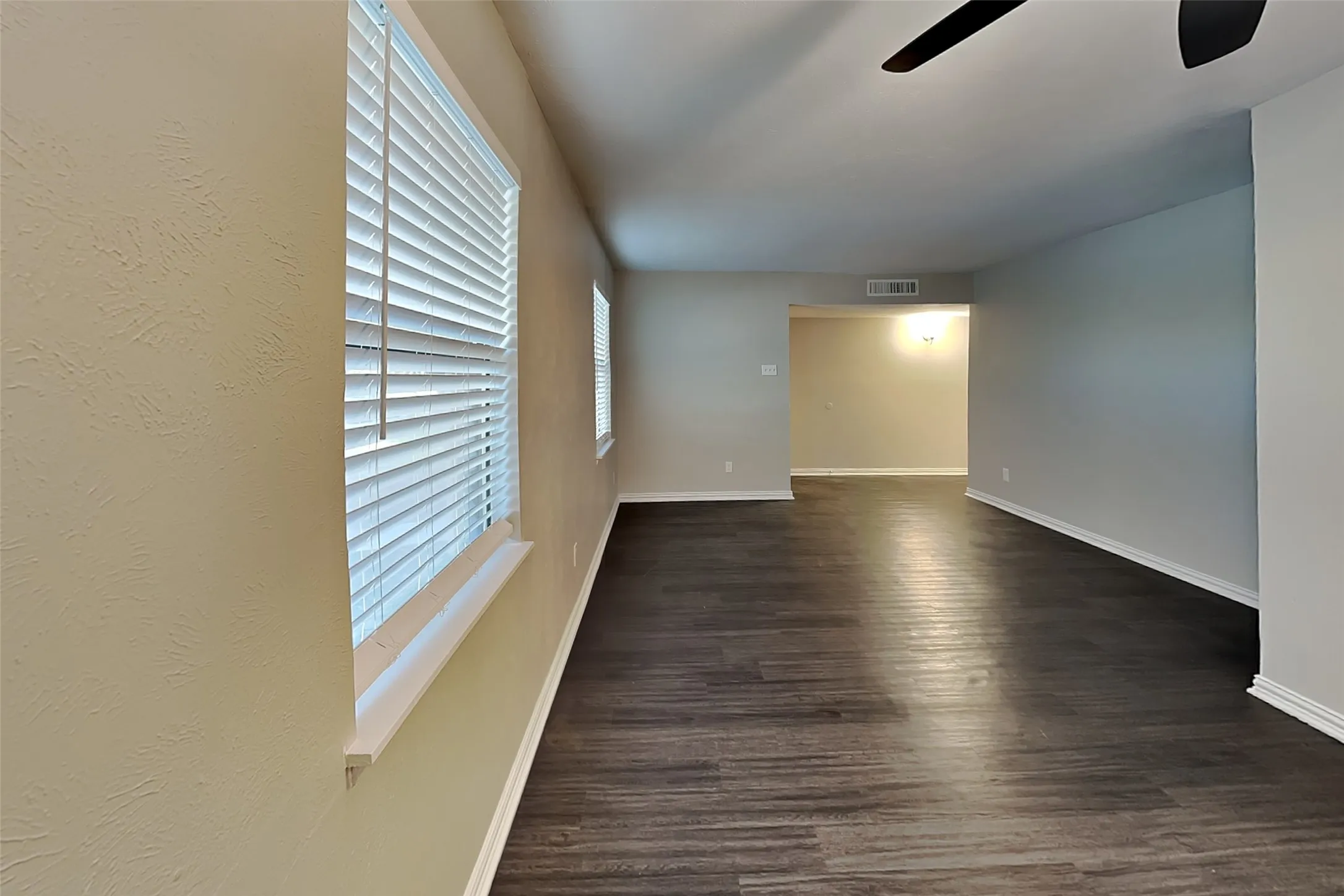 Single Family Residence For Rent in Dallas County , 5905 Cedar Lane, Rowlett, Texas 75089, 3 Bedroom, 2 Bathroom, 2 Garage spaces, 1,591 Sqft, built in 1978, mls#21397351, Real Estate Agent in Rowlett, Homes For Rent in Dallas county, Homes For Rent in Rowlett, Realtor in Rowlett Texas, Real Estate Brokerage Independent Realty Texas, Luminita Cordes Realtor