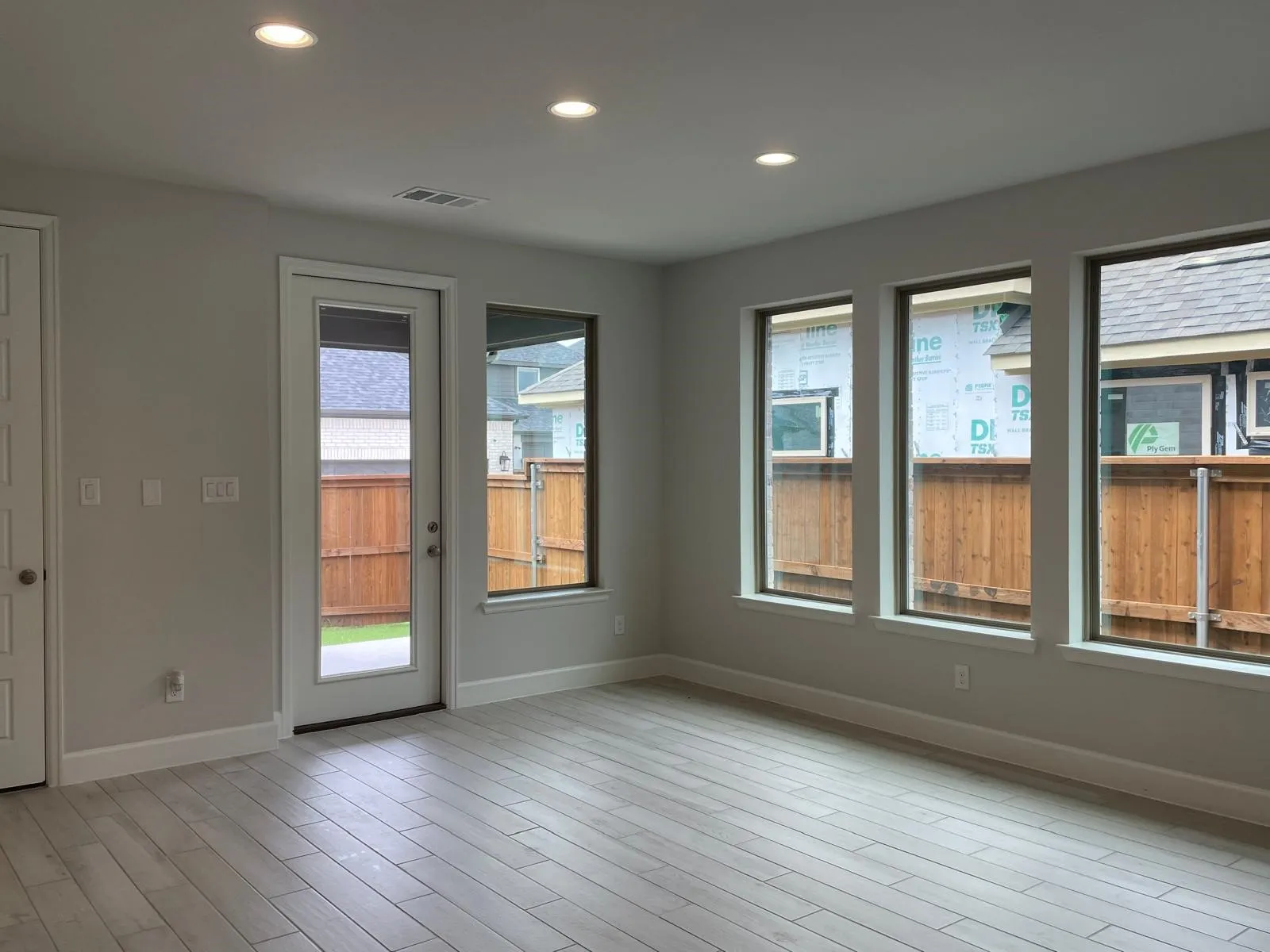 Unfurnished room featuring light hardwood / wood-style floors