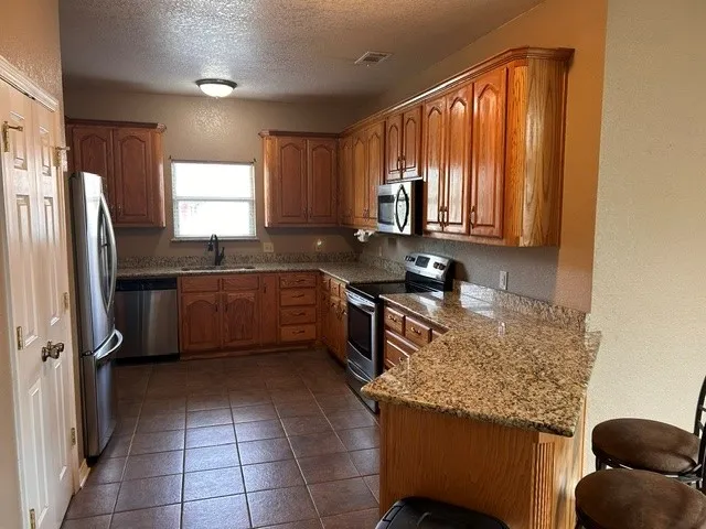 Single Family Residence For Sale in Ellis County , 5961 Fm 66, Maypearl, Texas 76064, 3 Bedroom, 2 Bathroom, 2 Garage spaces, 1,665 Sqft, built in 2003, mls#21397354, Real Estate Agent in Maypearl, Homes For Sale in Ellis county, Homes For Sale in Maypearl, Realtor in Maypearl Texas, Real Estate Brokerage Independent Realty Texas, Luminita Cordes Realtor