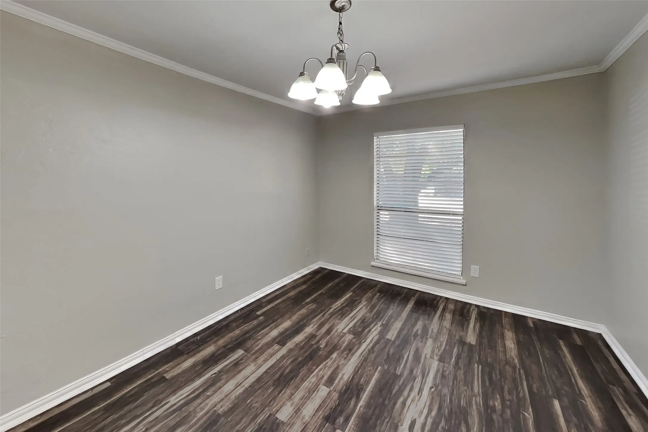 Single Family Residence For Rent in Collin County , 6560 Chinaberry Trail, Plano, Texas 75023, 3 Bedroom, 2 Bathroom, 2 Garage spaces, 1,591 Sqft, built in 1978, mls#21397356, Real Estate Agent in Plano, Homes For Rent in Collin county, Homes For Rent in Plano, Realtor in Plano Texas, Real Estate Brokerage Independent Realty Texas, Luminita Cordes Realtor