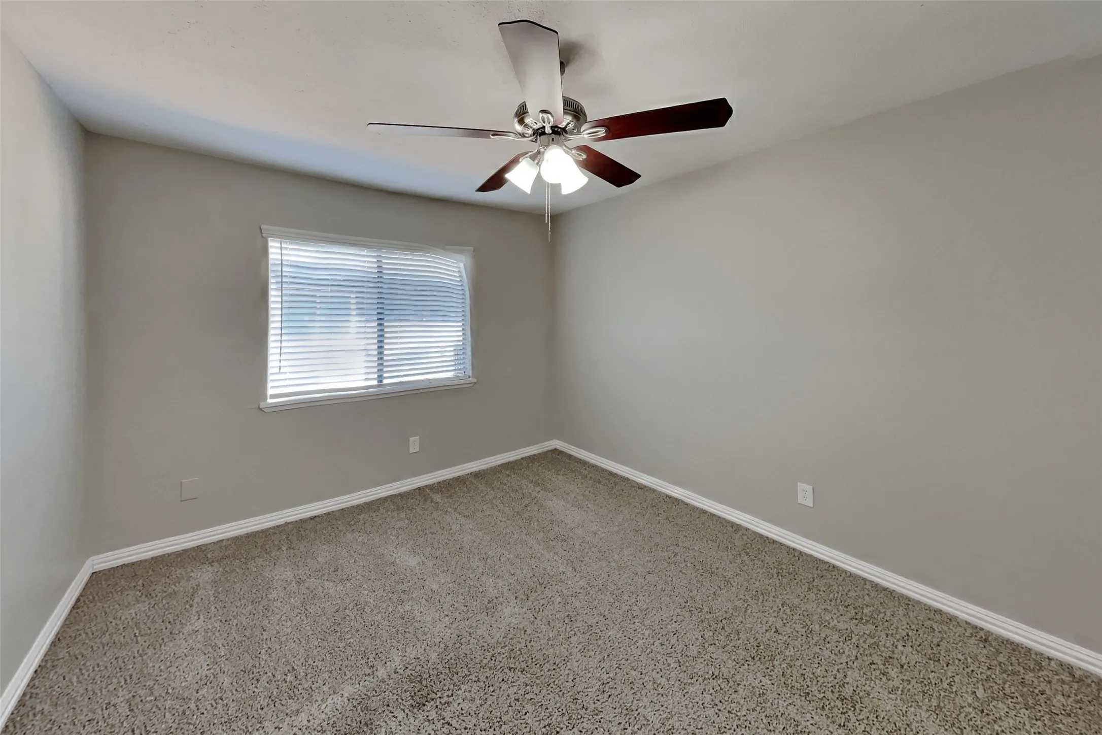 Single Family Residence For Rent in Collin County , 6560 Chinaberry Trail, Plano, Texas 75023, 3 Bedroom, 2 Bathroom, 2 Garage spaces, 1,591 Sqft, built in 1978, mls#21397356, Real Estate Agent in Plano, Homes For Rent in Collin county, Homes For Rent in Plano, Realtor in Plano Texas, Real Estate Brokerage Independent Realty Texas, Luminita Cordes Realtor